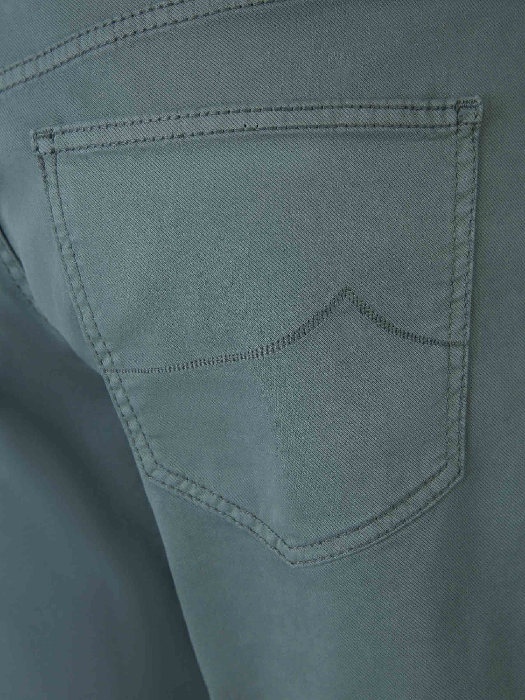Outlet online Jacob Cohën Hombre Bermudas Nicolas color Verde Oscuro sku 523-000969 01 - Foto 4