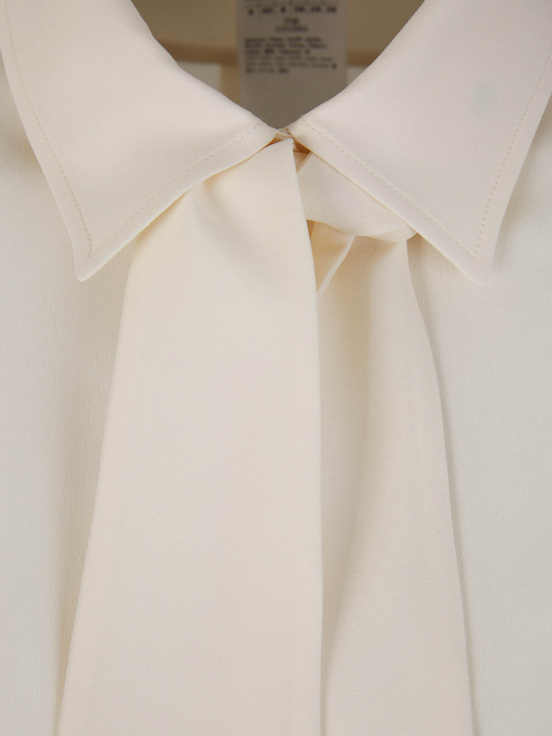 Outlet online Max Mara Mujer Camisa Seda Banda color Crema sku 701-002021 01 - Foto 3