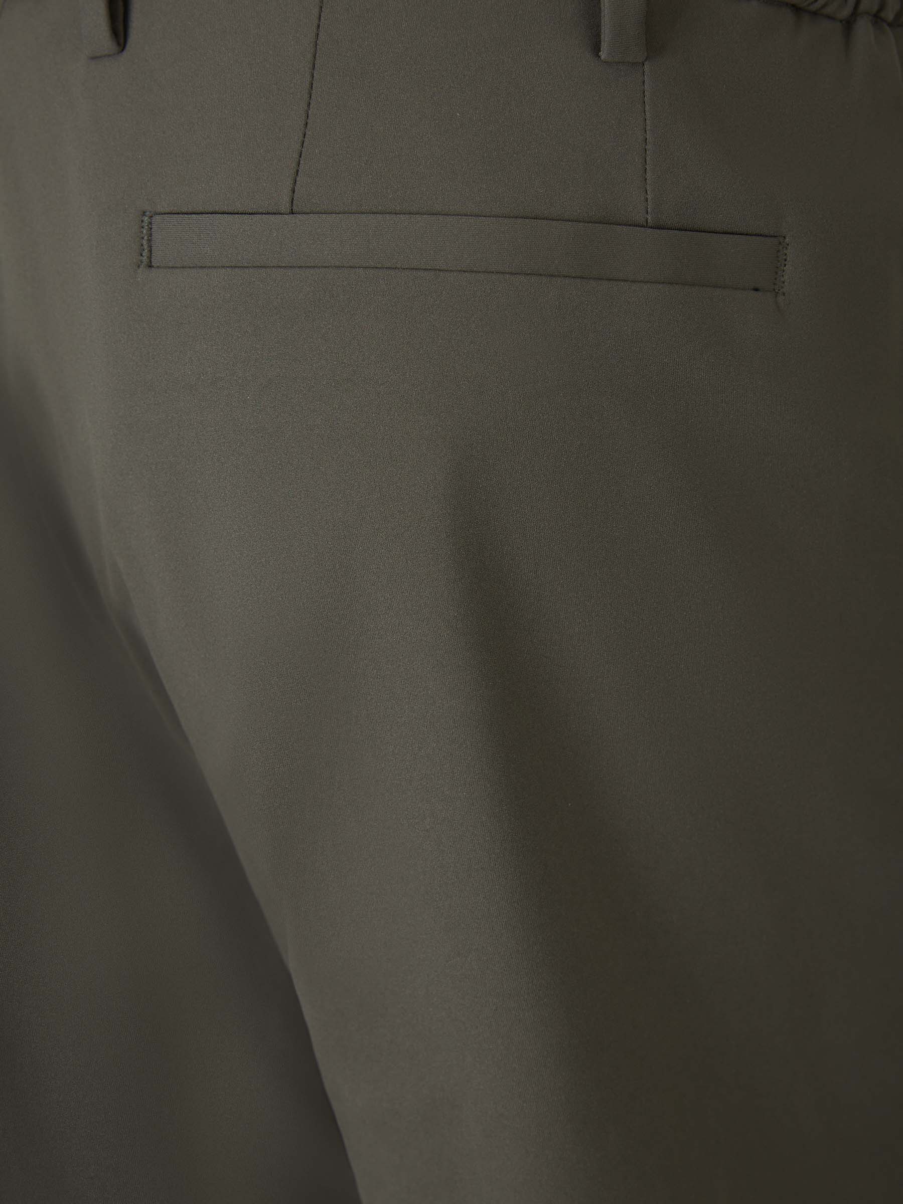 Outlet online Berwich Hombre Bermudas Retro Elax color Verde Militar sku 523-000982 02 - Foto 5