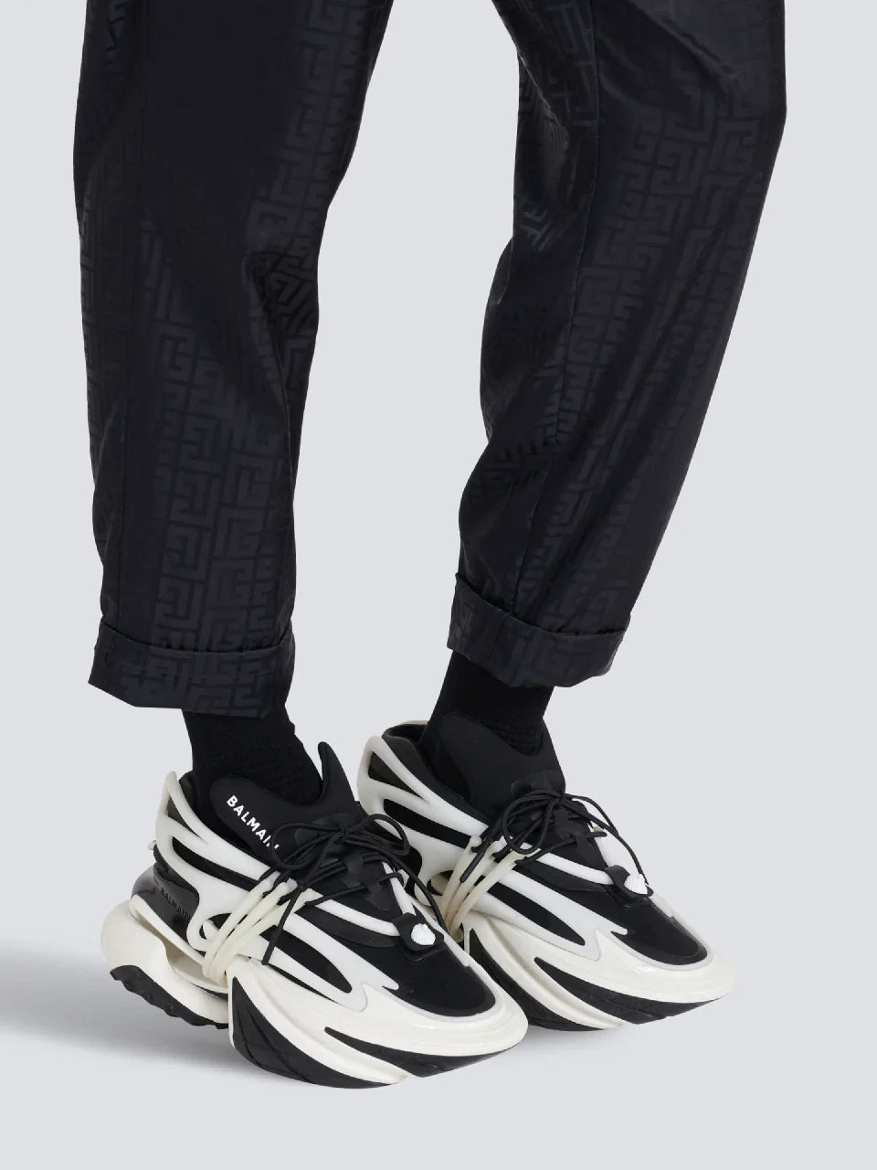 Outlet online Balmain Hombre Sneakers Unicorn Low color Negro sku 616-002566 01 - Foto 2