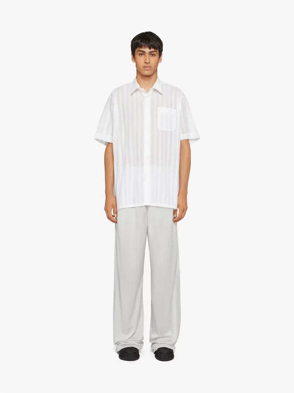 Outlet online Givenchy Hombre Camisa Gasa Motivo Rayas color Blanco sku 532-000558 01 - Foto 1