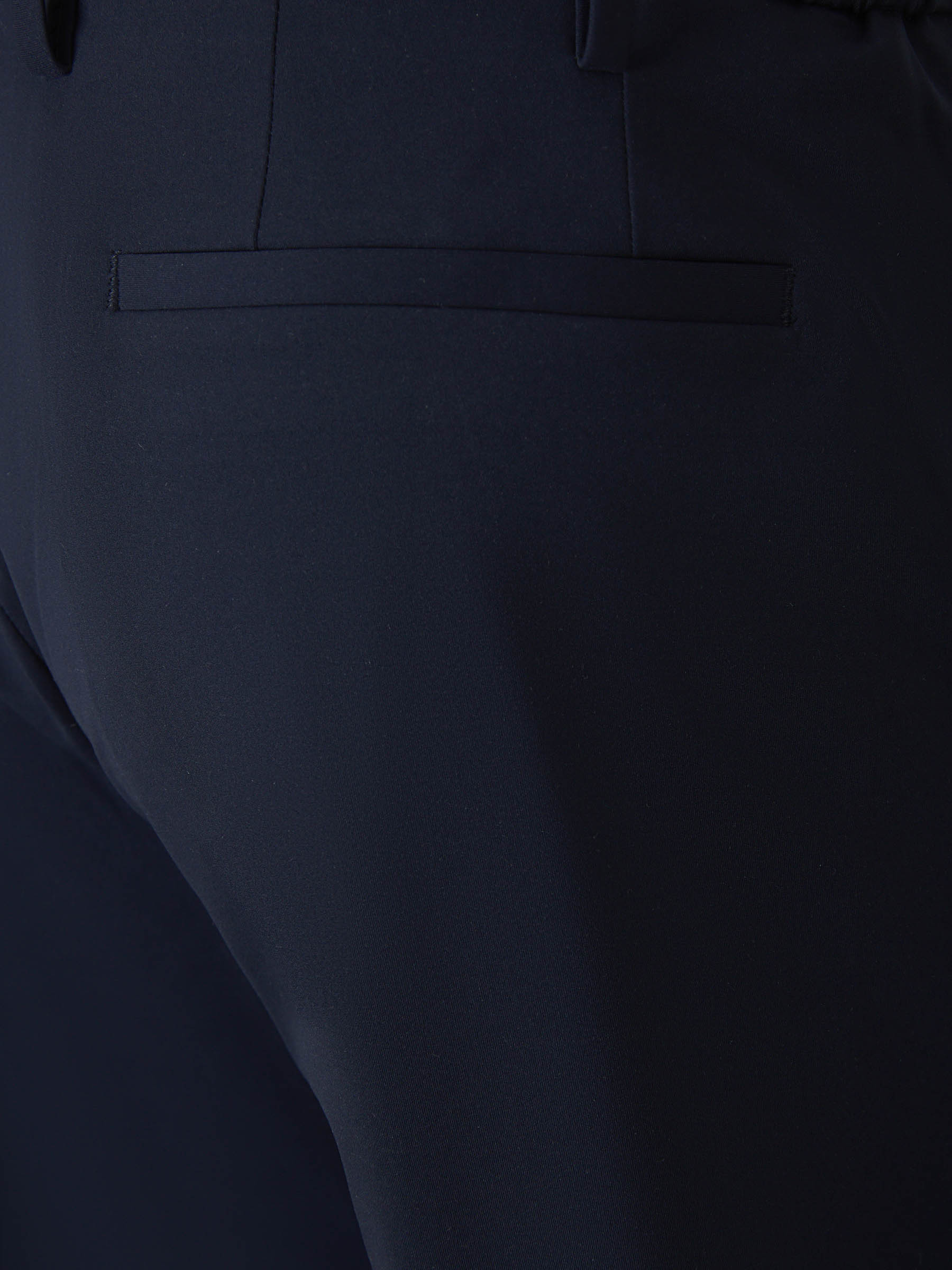 Outlet online Berwich Hombre Bermudas Retro Elax color Azul Marino sku 523-000982 01 - Foto 5