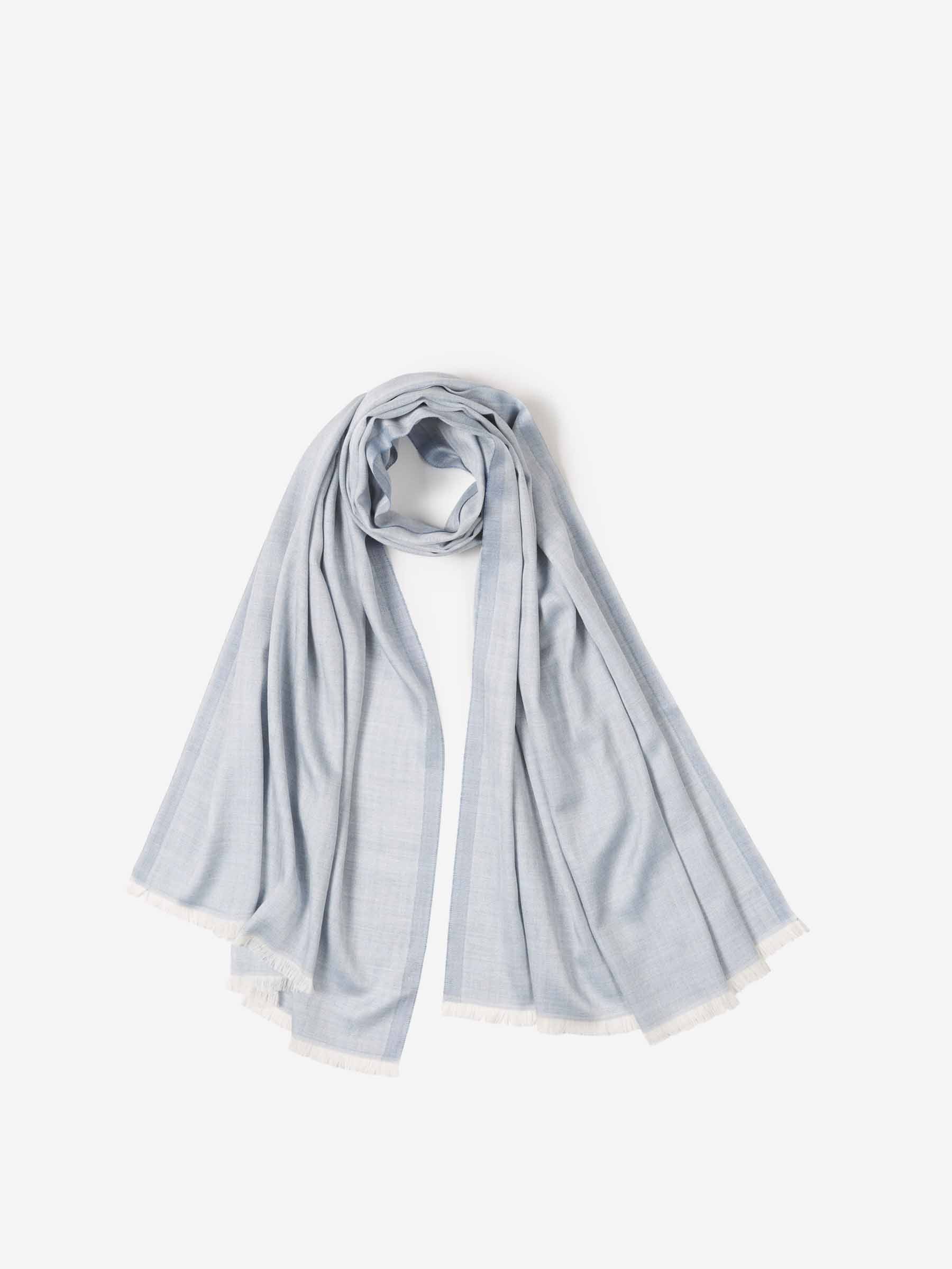 Santa Eulalia Bufanda Lisa Cashmere color Azul Celeste sku 630-001444 02 - Foto 1