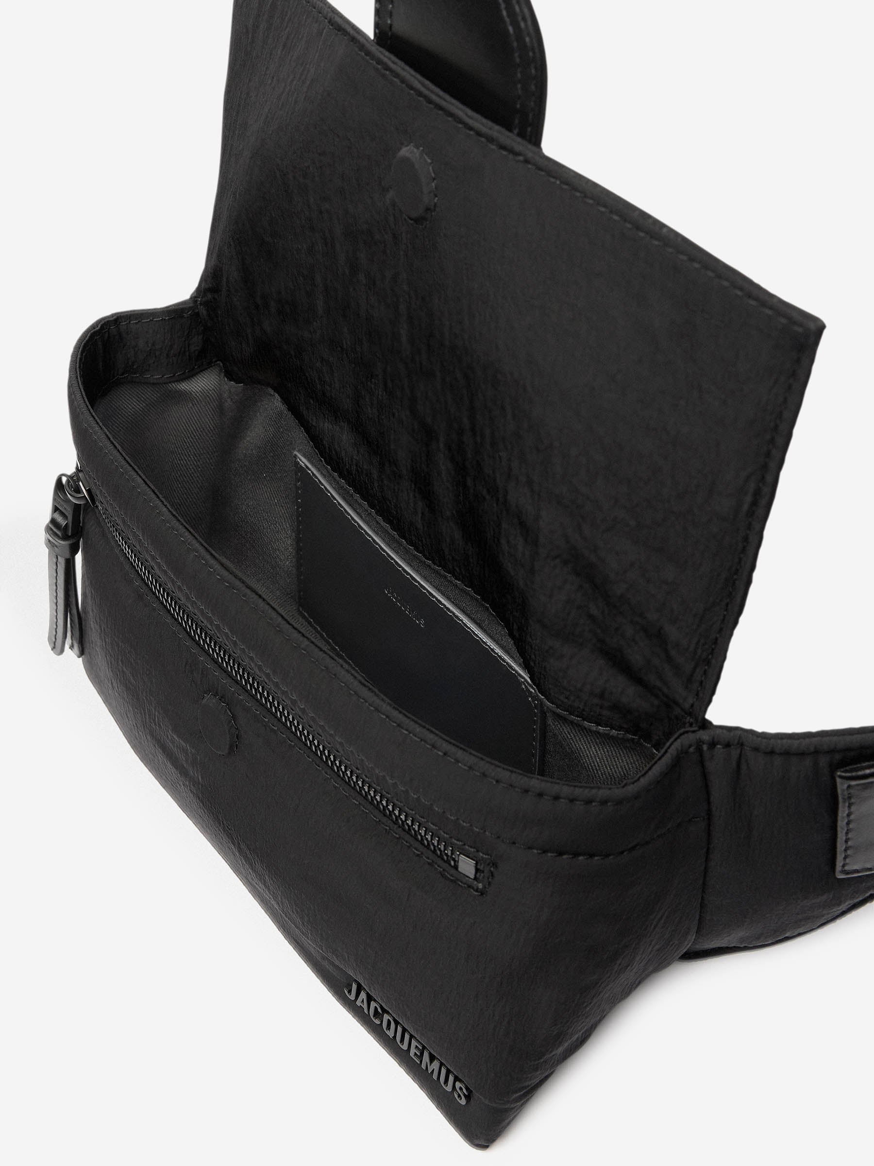 Outlet online Jacquemus Hombre Bandolera La Banane Bambino color Negro sku 692-001895 02 - Foto 5