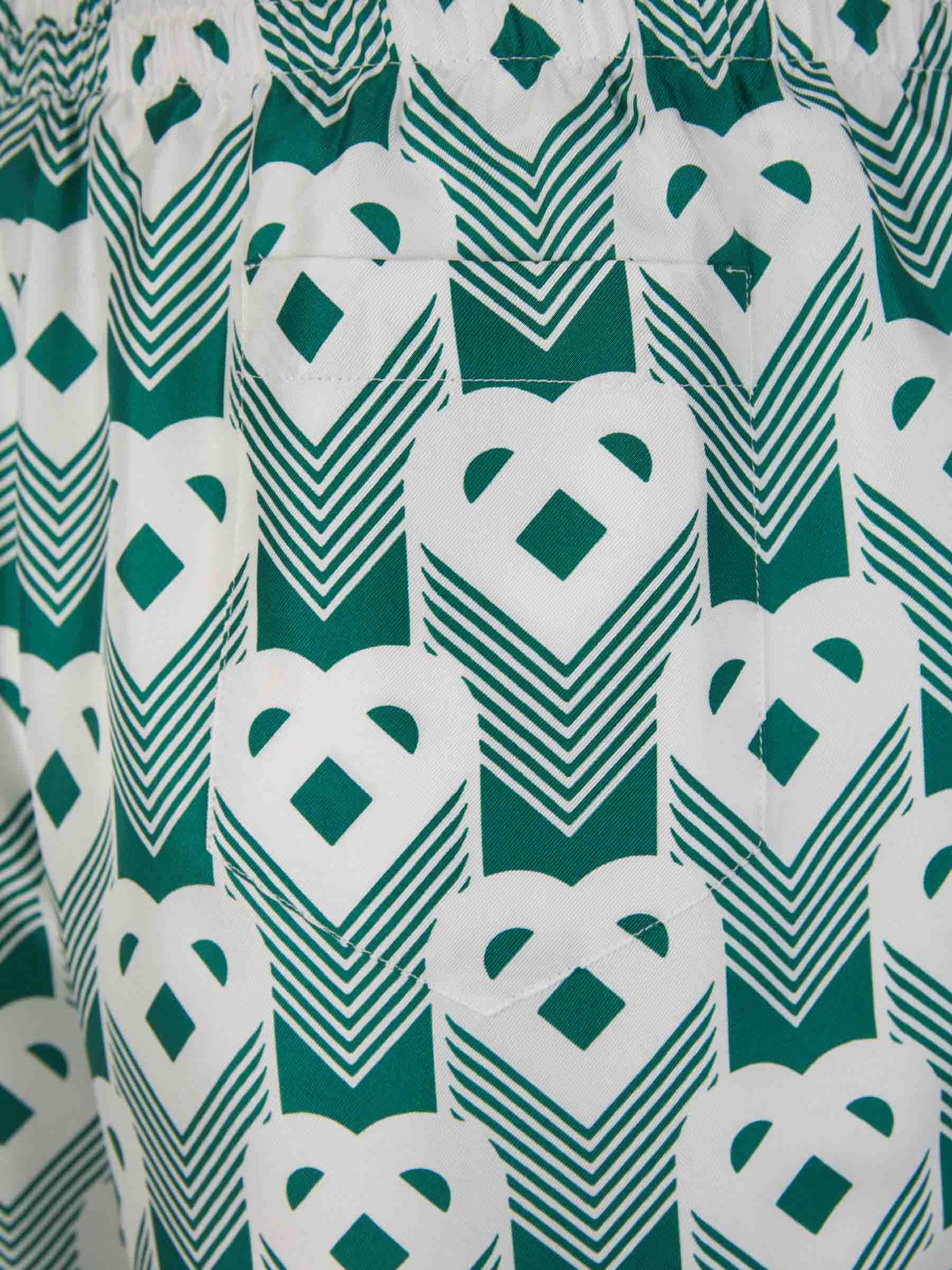 Outlet online Casablanca Hombre Bermudas Seda Heart color Verde Oscuro sku 523-000910 01 - Foto 4