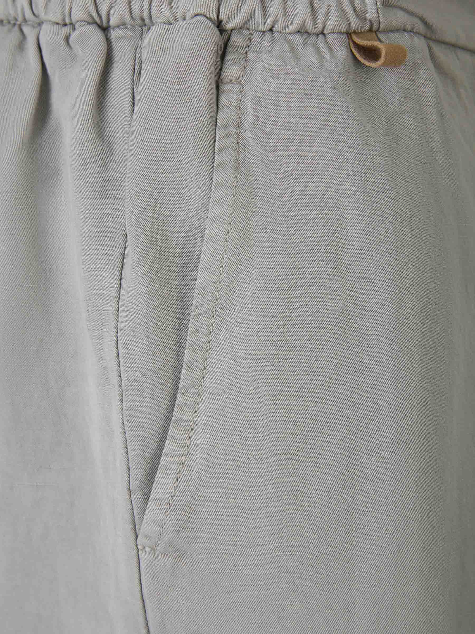 Outlet online Santa Eulalia Hombre Bermudas Casual Lyocell color Gris Piedra sku 523-000981 03 - Foto 3