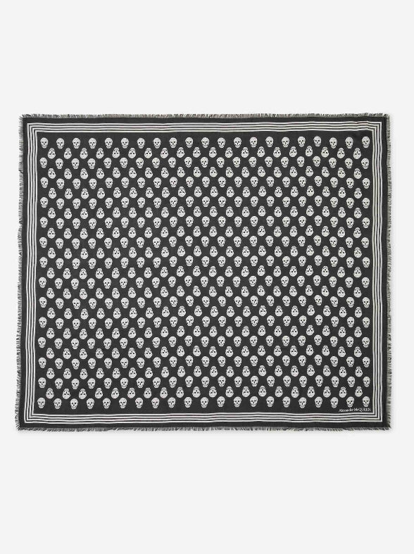 Alexander McQueen Fular Biker Skull color Negro sku 630-001391 01 - Foto 2