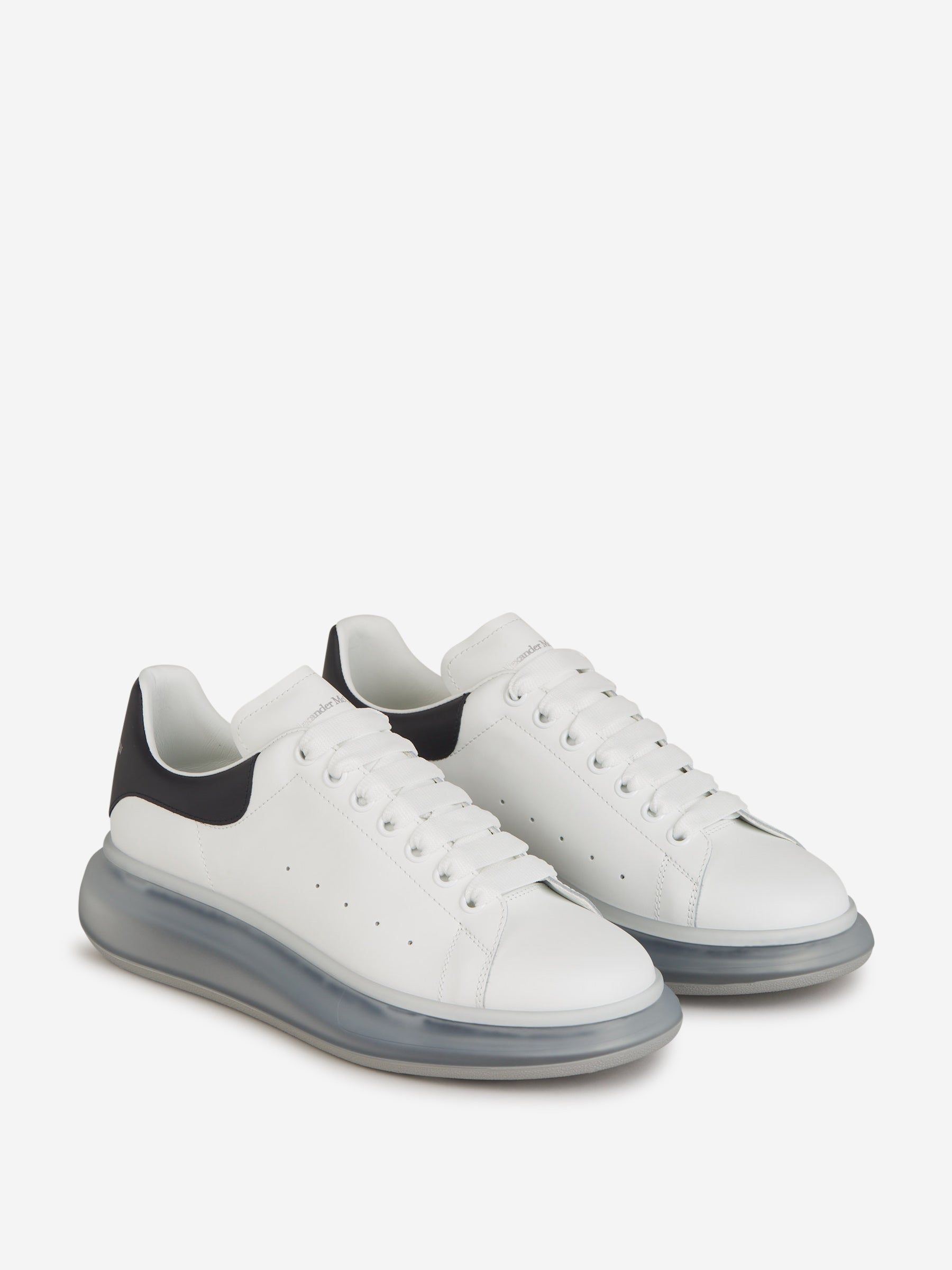 Outlet online Alexander McQueen Hombre Sneakers Larry Piel color Negro sku 616-002653 01 - Foto 2