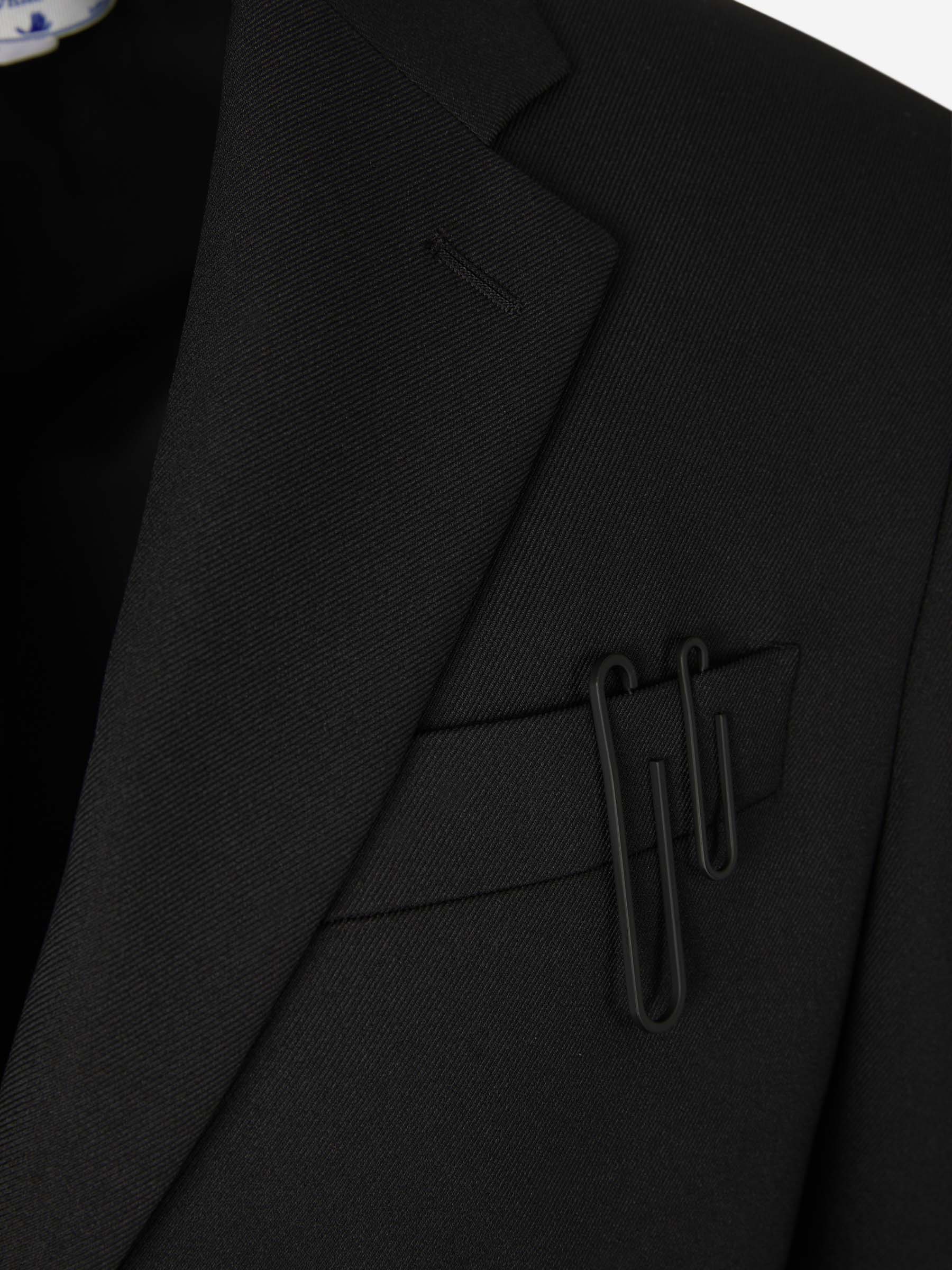 Off-White Americana Técnica Imperdible color Negro sku 302-003313 01 - Foto 3