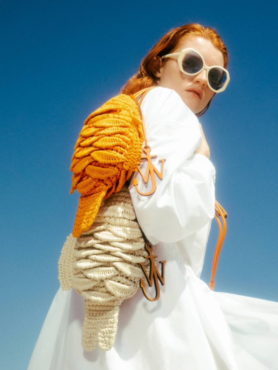 JW Anderson Bolso Hombro Pescado color Naranja sku 810-006829 02 - Foto 6