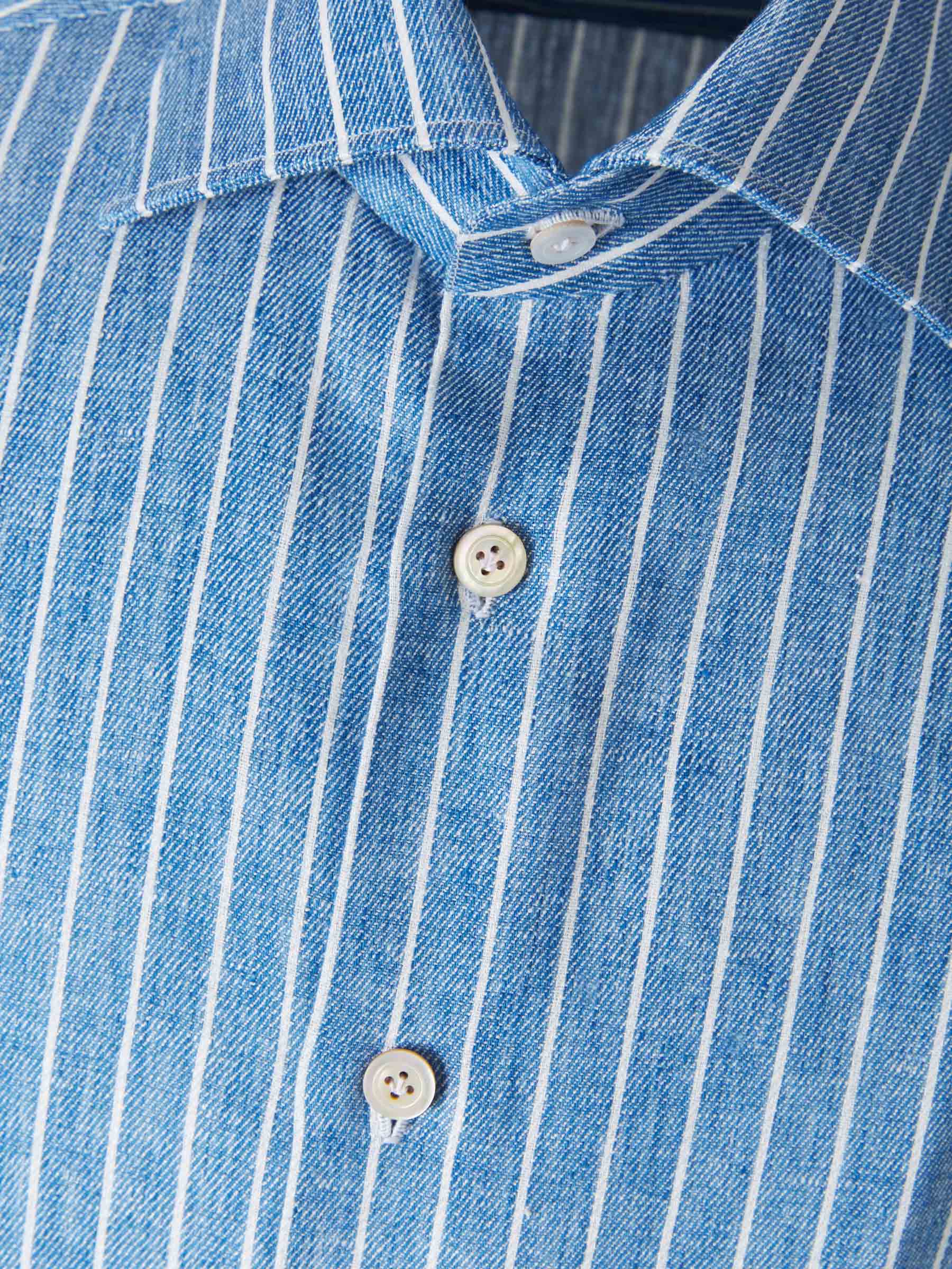 Kiton Camisa Motivo Rayas color Azul Denim sku 401-002977 01 - Foto 3