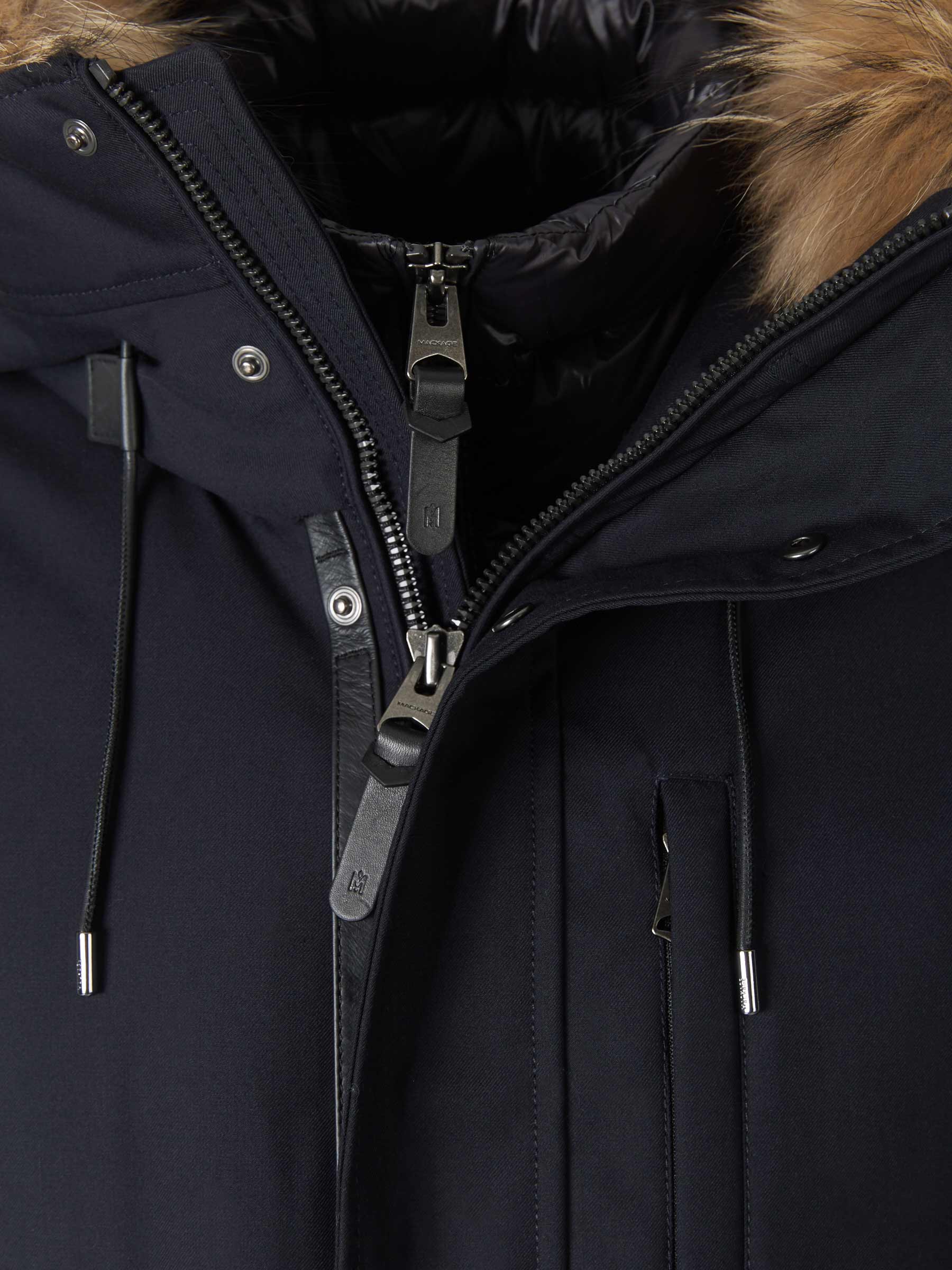 Mackage Chaqueta Acolchada Quincy color Azul Noche sku 502-001367 01 - Foto 4