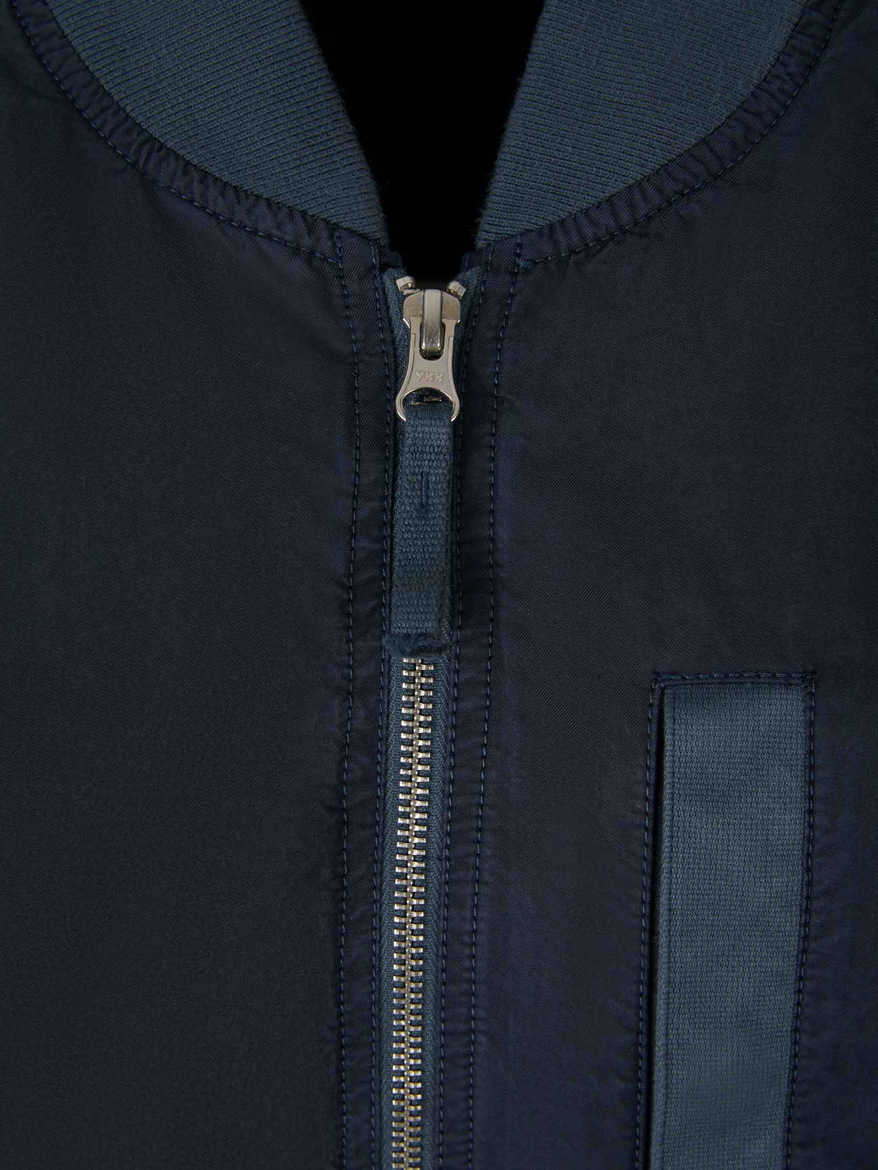 Stone Island Cazadora Técnica Logo color Azul Cobalto sku 511-000600 01 - Foto 3