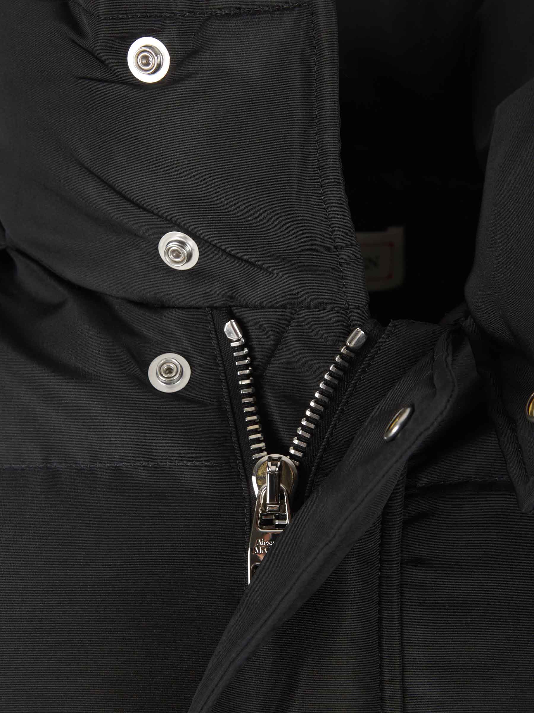 Alexander McQueen Chaqueta Acolchada Graffiti color Negro sku 512-001802 01 - Foto 5