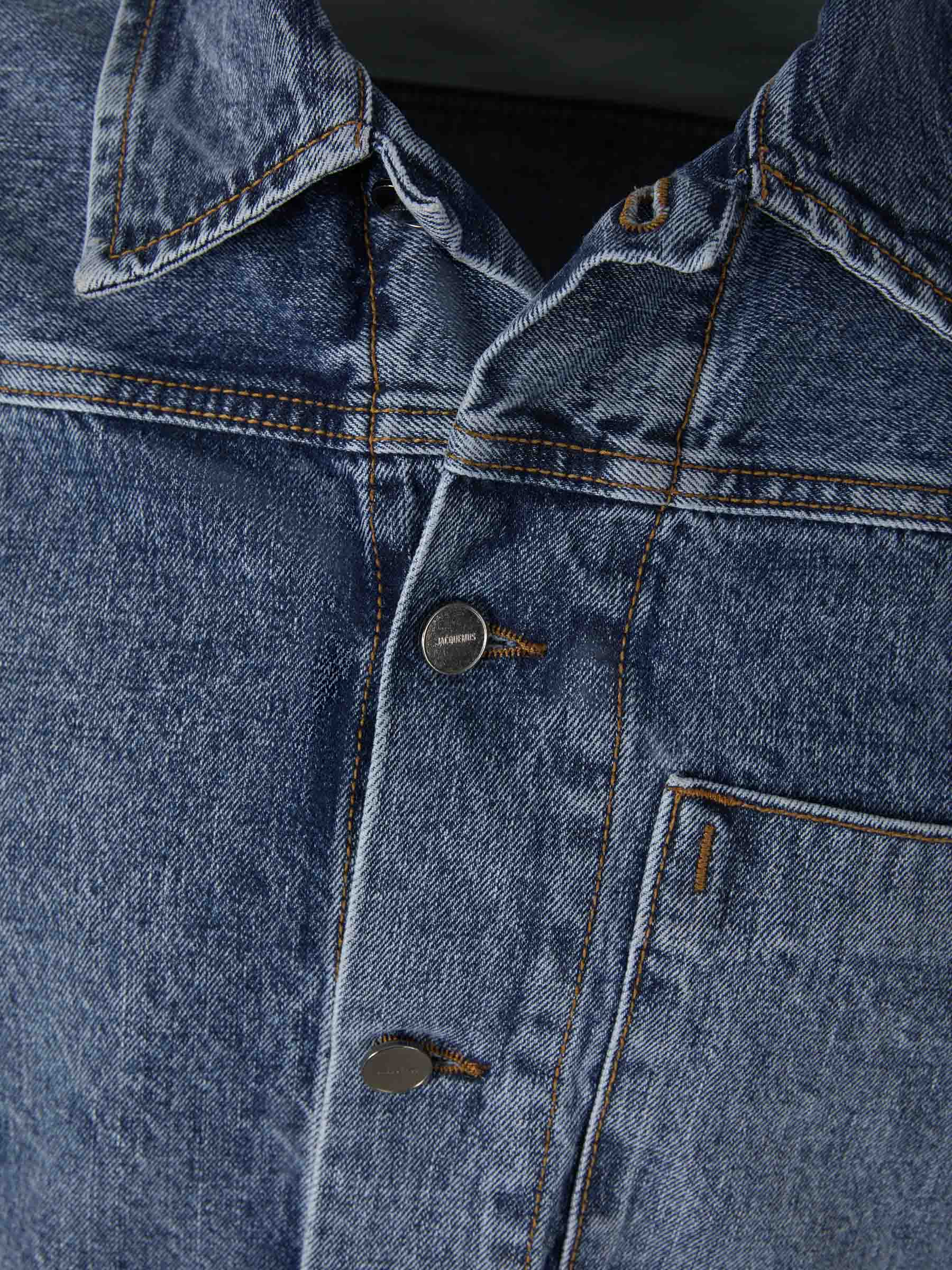 Jacquemus Chaqueta La Veste de Nîmes Jao color Azul Denim sku 512-001904 01 - Foto 3