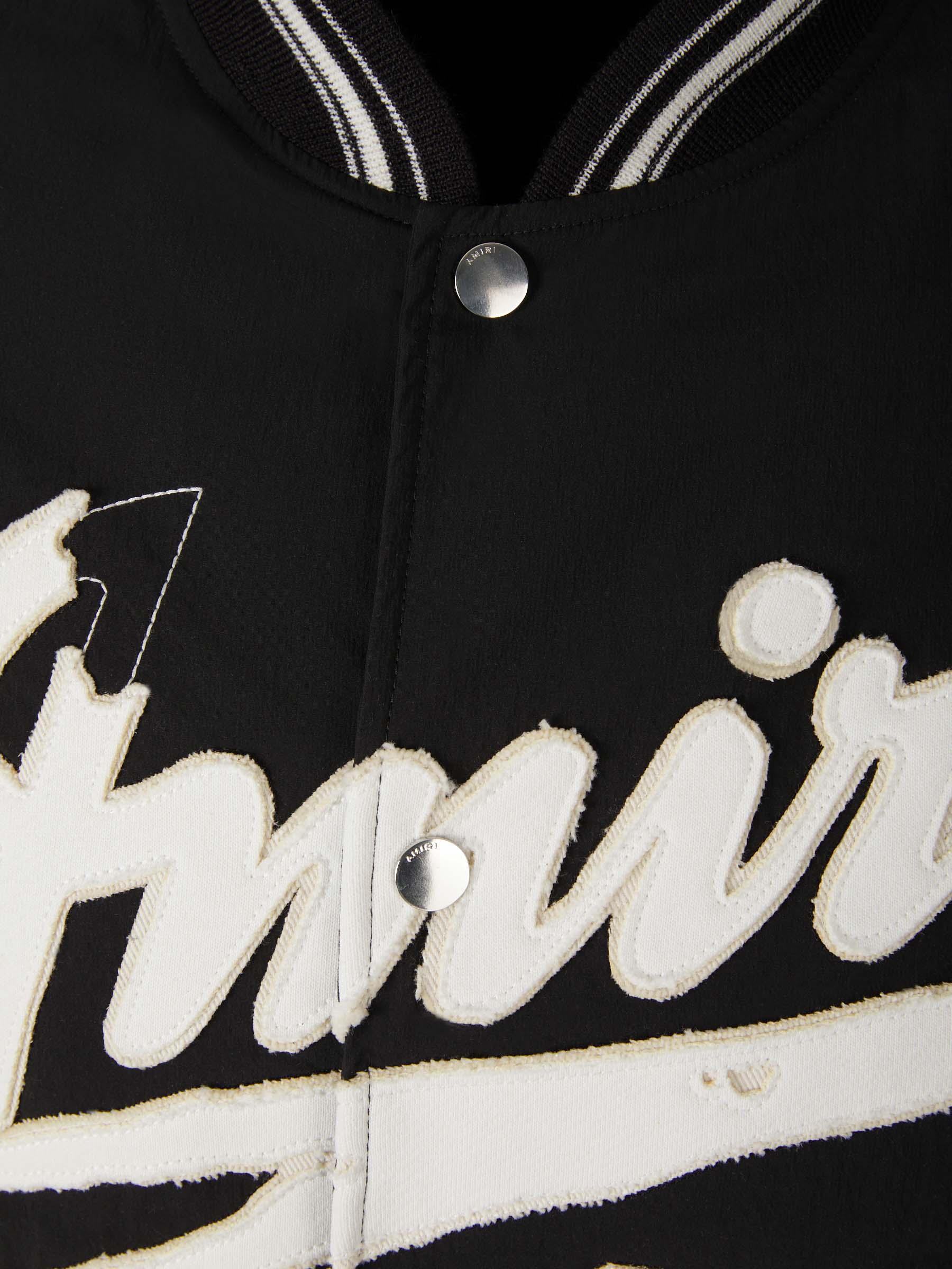 Amiri Cazadora Shrunken Logo color Negro sku 512-001927 01 - Foto 3