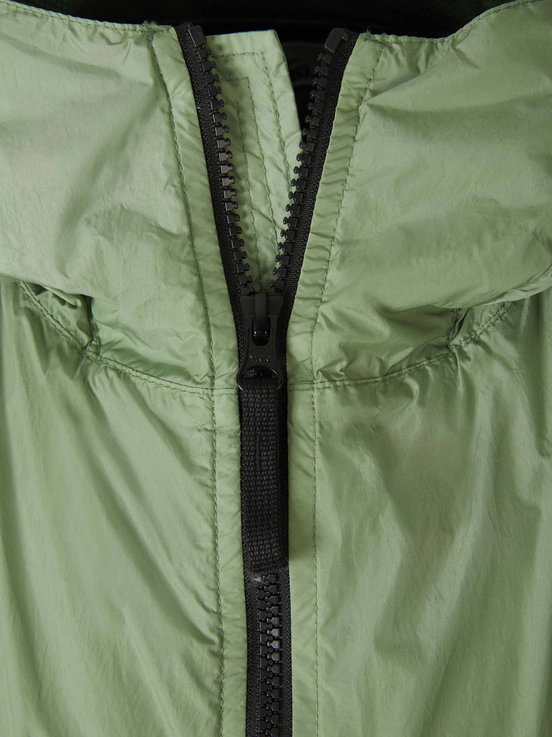 Stone Island Chaqueta Técnica Parche color Verde Militar sku 512-001944 02 - Foto 8