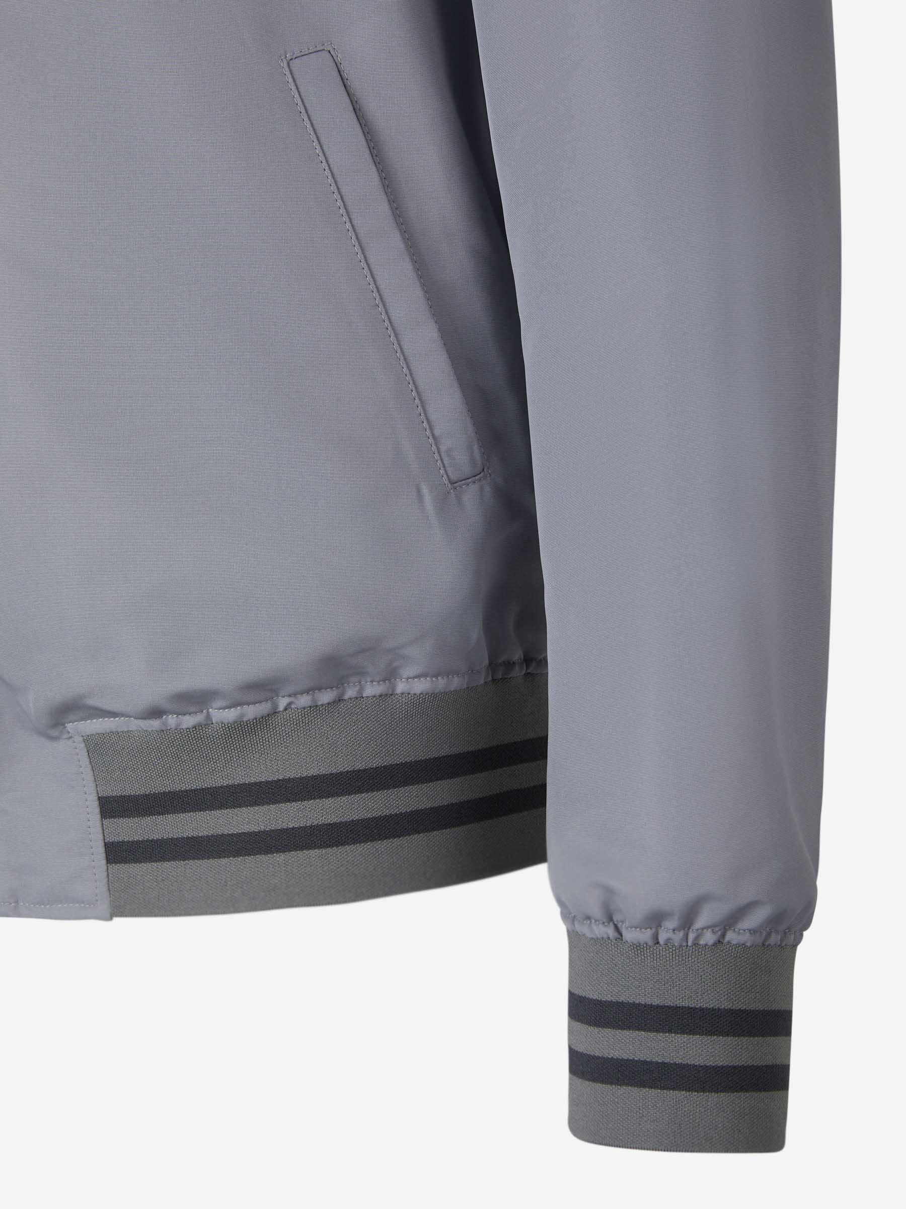 Alexander McQueen Chaqueta Bomber Técnica color Gris Claro sku 512-001948 01 - Foto 4