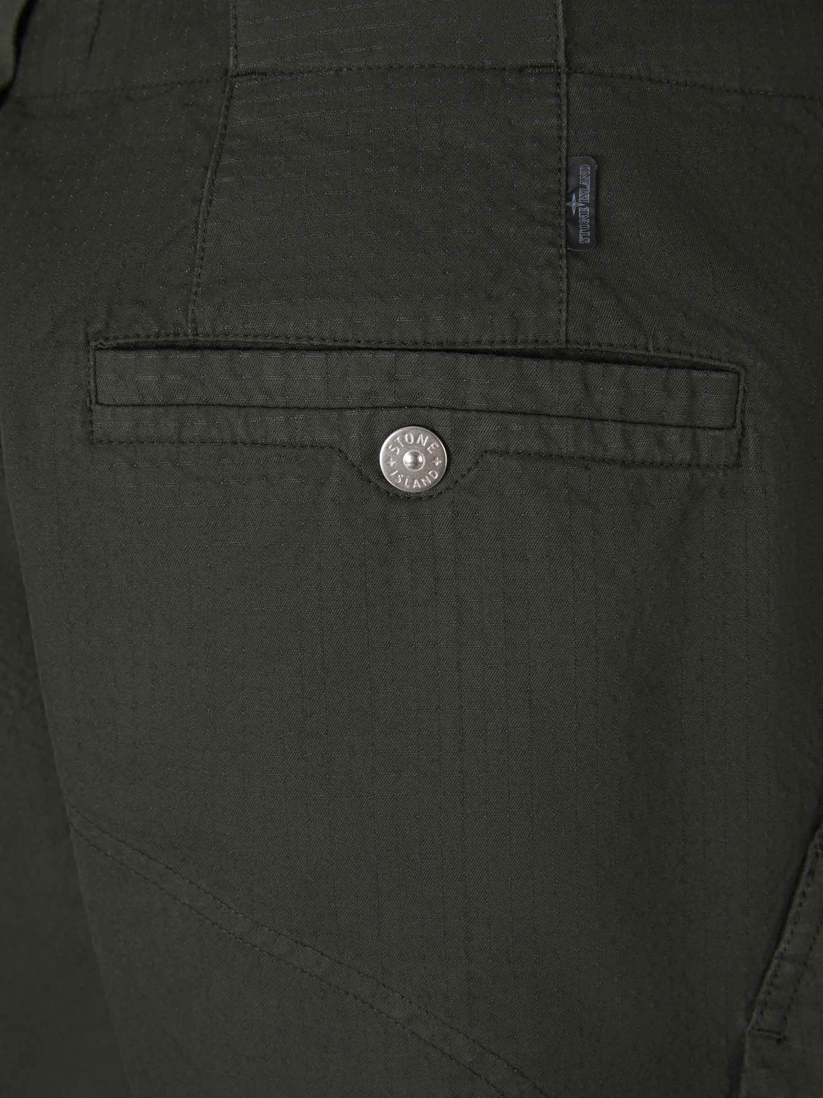 Outlet online Stone Island Shadow Project Hombre Pantalones Cargo Texturizados color Verde Oscuro sku 521-002750 01 - Foto 6