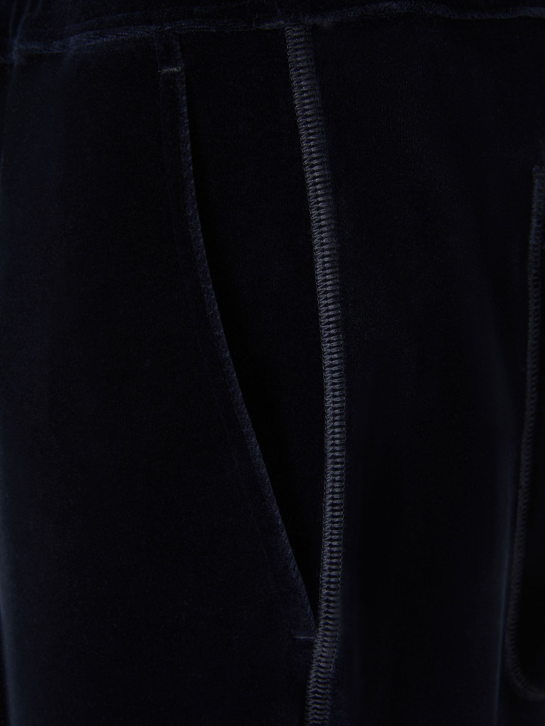 Outlet online Tom Ford Hombre Joggers Terciopelo Algodón color Azul Noche sku 521-002826 01 - Foto 3