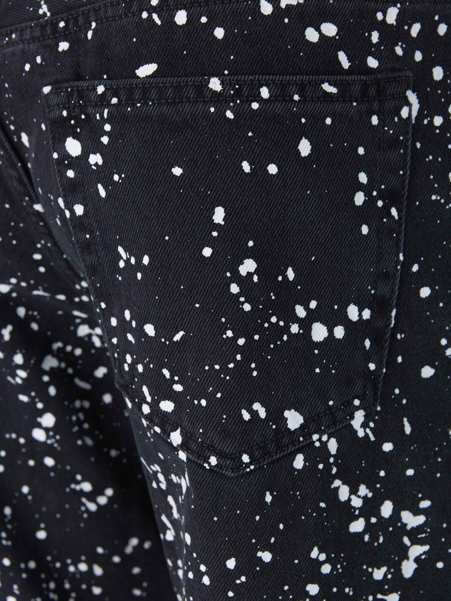 Off-White Jeans Estampado Salpicaduras color Negro sku 522-002306 00 - Foto 4