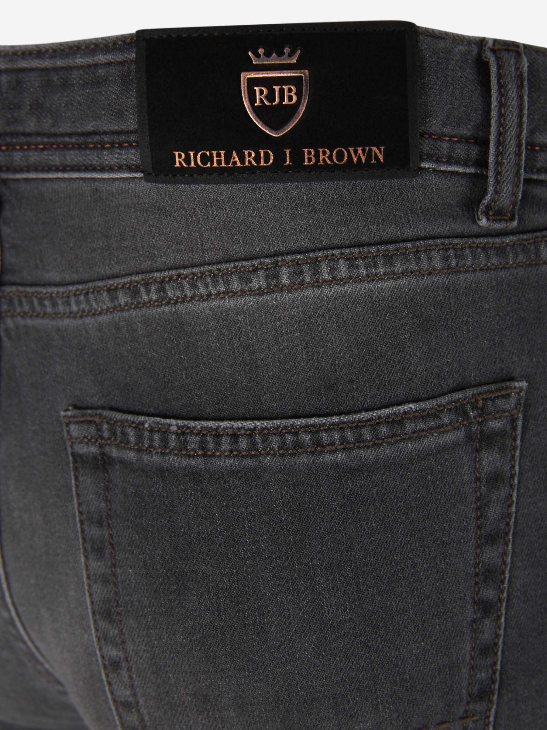 Richard J. Brown Jeans Exclusivo Cashmere color Gris Carbón sku 522-002320 01 - Foto 4