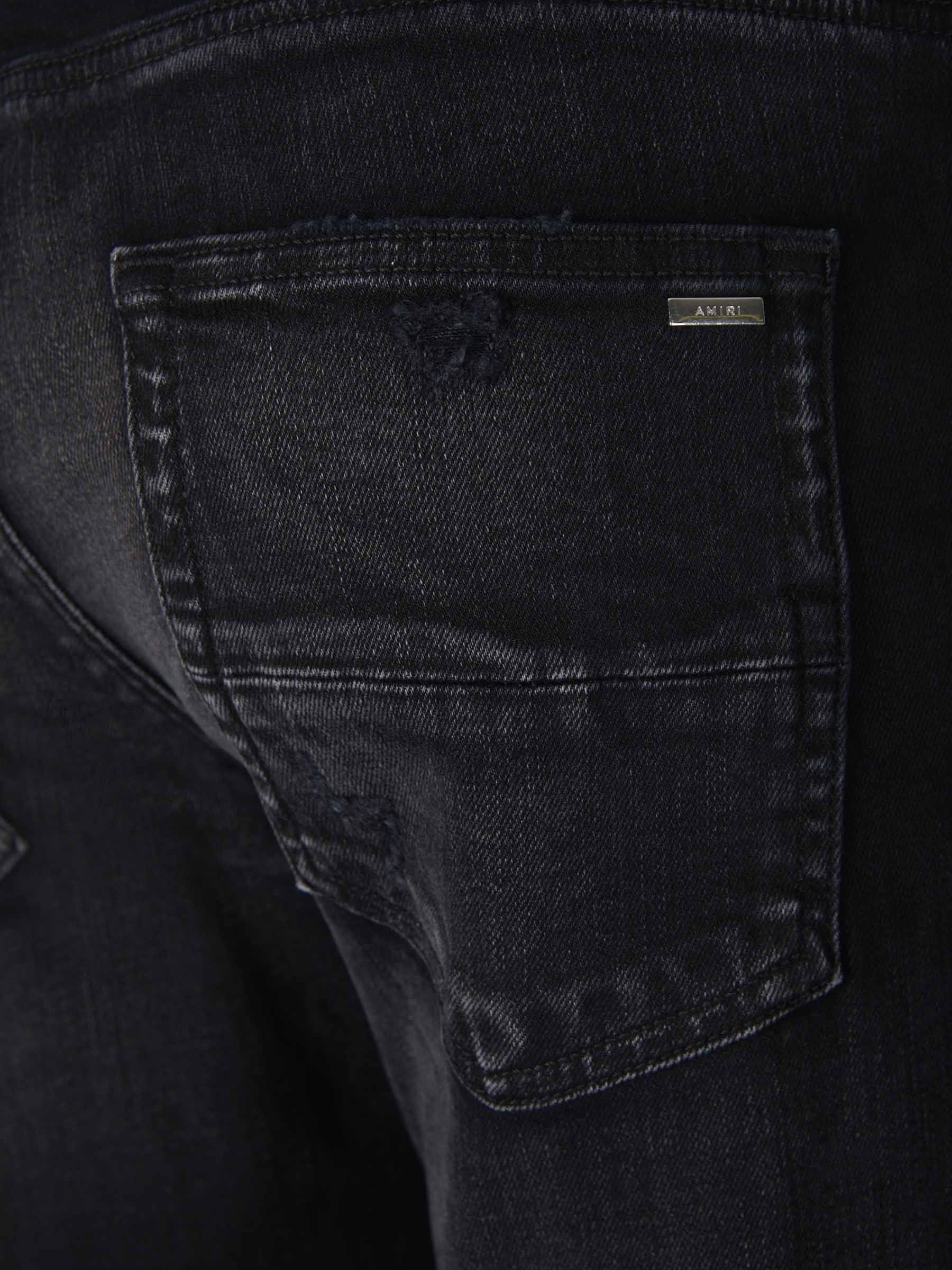 Amiri Jeans MX1 Parches color Negro sku 522-002336 01 - Foto 5