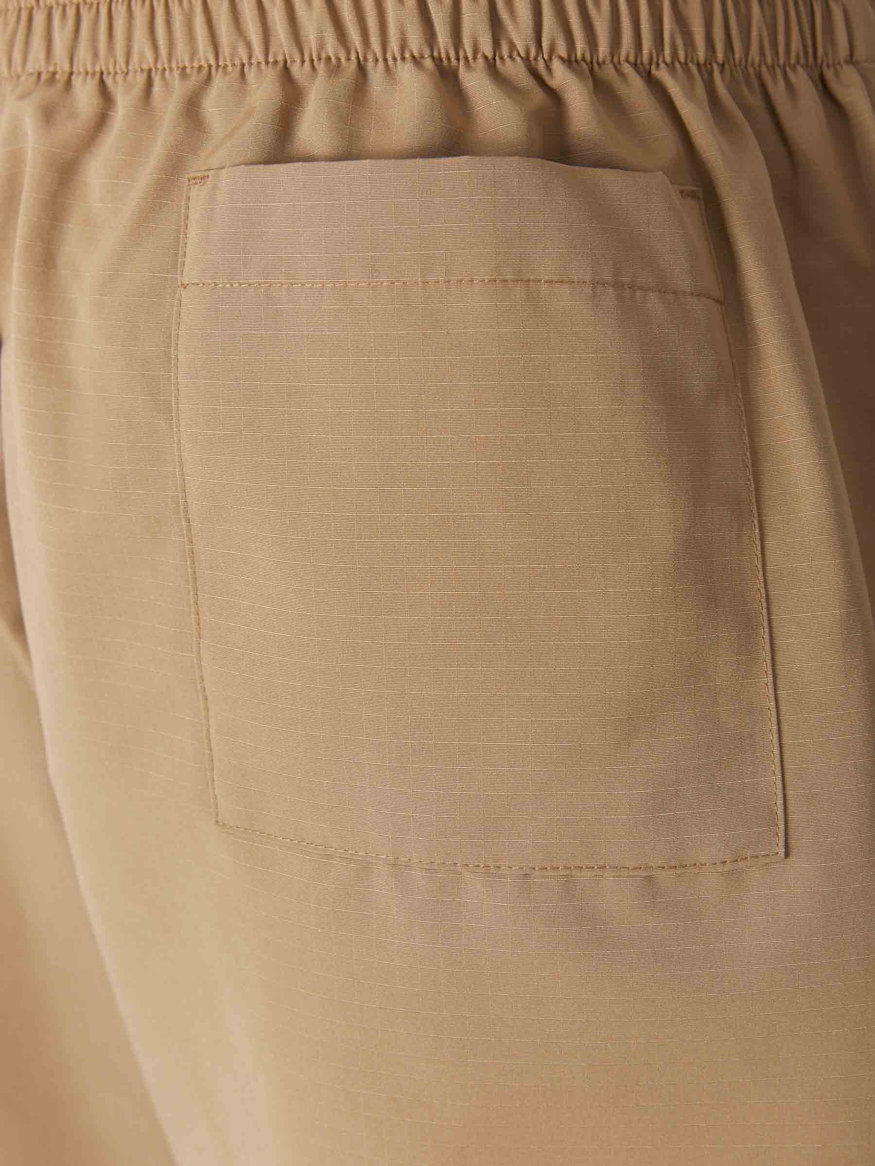 Acne Studios Bermudas Logo Frontal color Arena sku 523-000625 01 - Foto 5