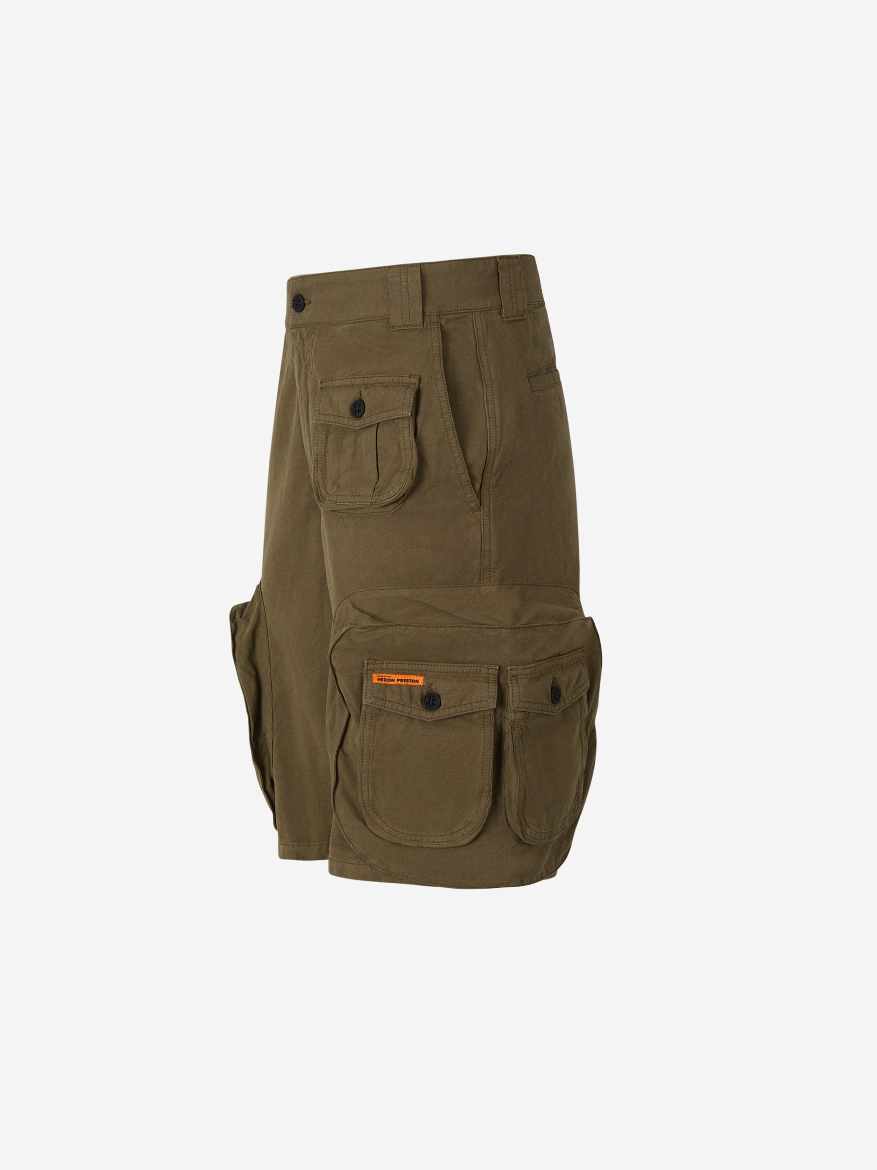 Heron Preston Bermudas Canvas Cargo color Verde Militar sku 523-000793 01 - Foto 2