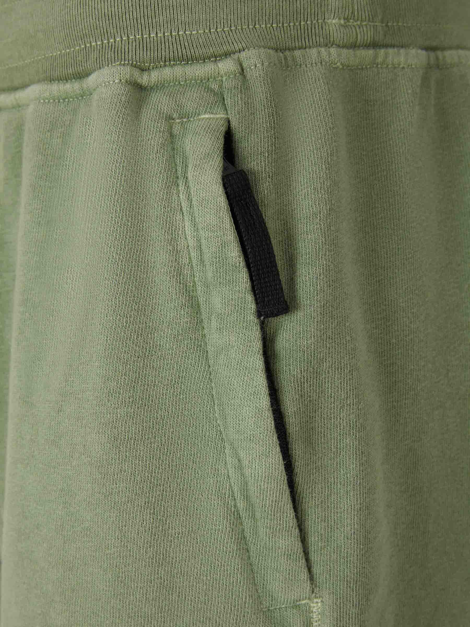 Stone Island Bermudas Joggers Logo color Verde Militar sku 523-000825 02 - Foto 4