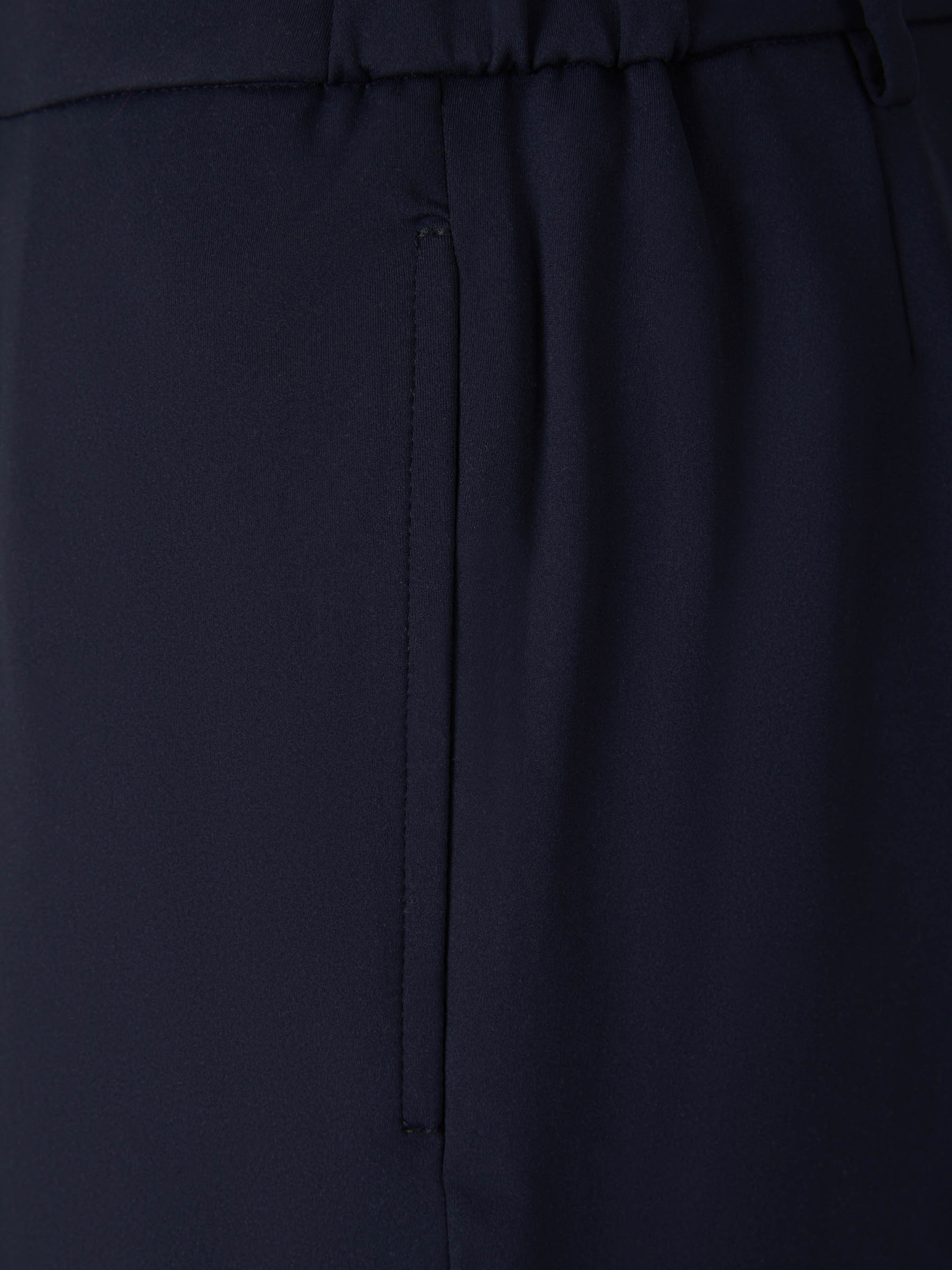 Santa Eulalia Bermudas Técnicas color Verde Oscuro sku 523-000832 02 - Foto 4