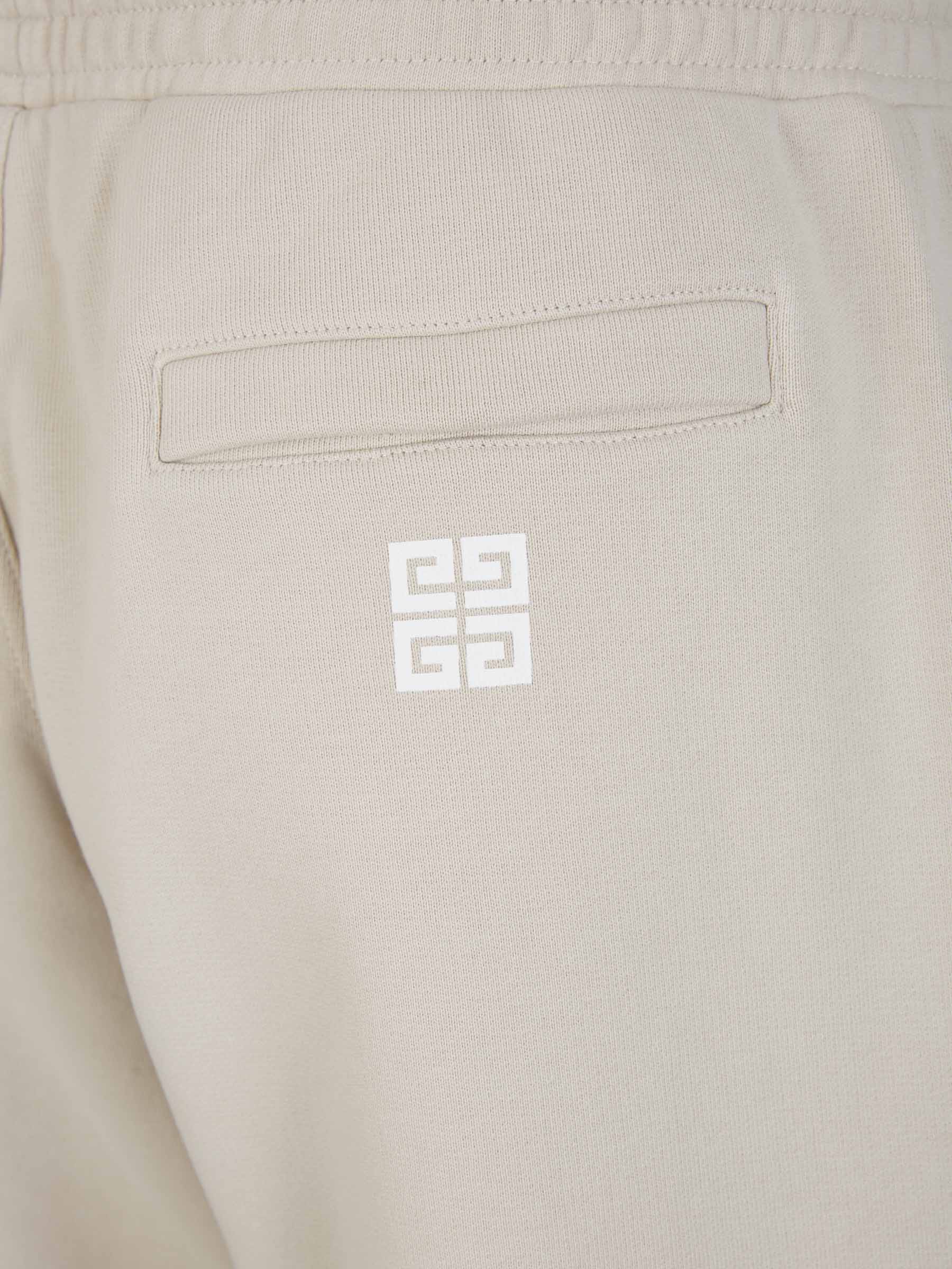 Givenchy Bermudas Logo Algodón color Crema sku 523-000856 01 - Foto 5