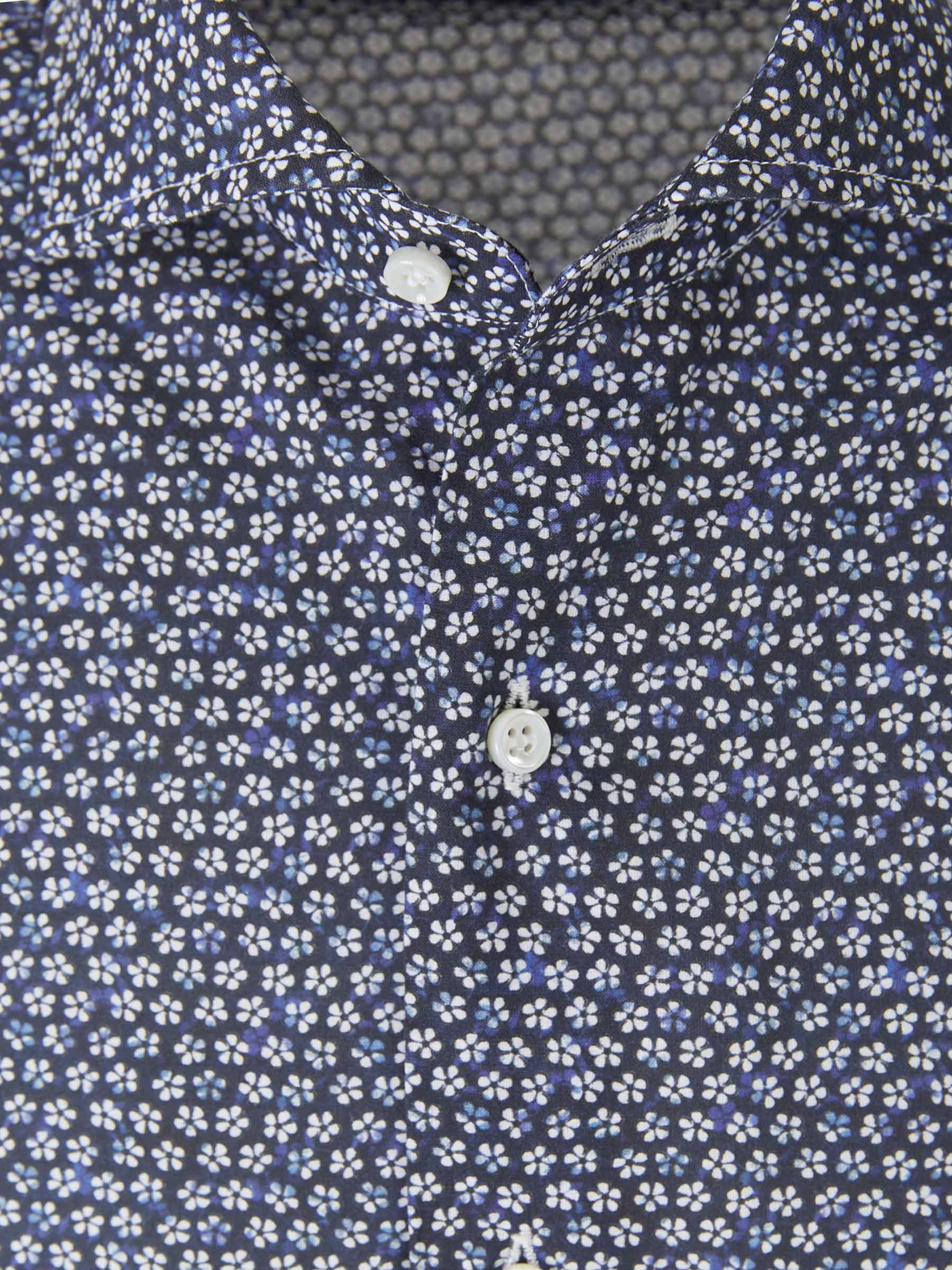 Santa Eulalia Camisa estampada flores color Azul Denim sku 531-005265 01 - Foto 3
