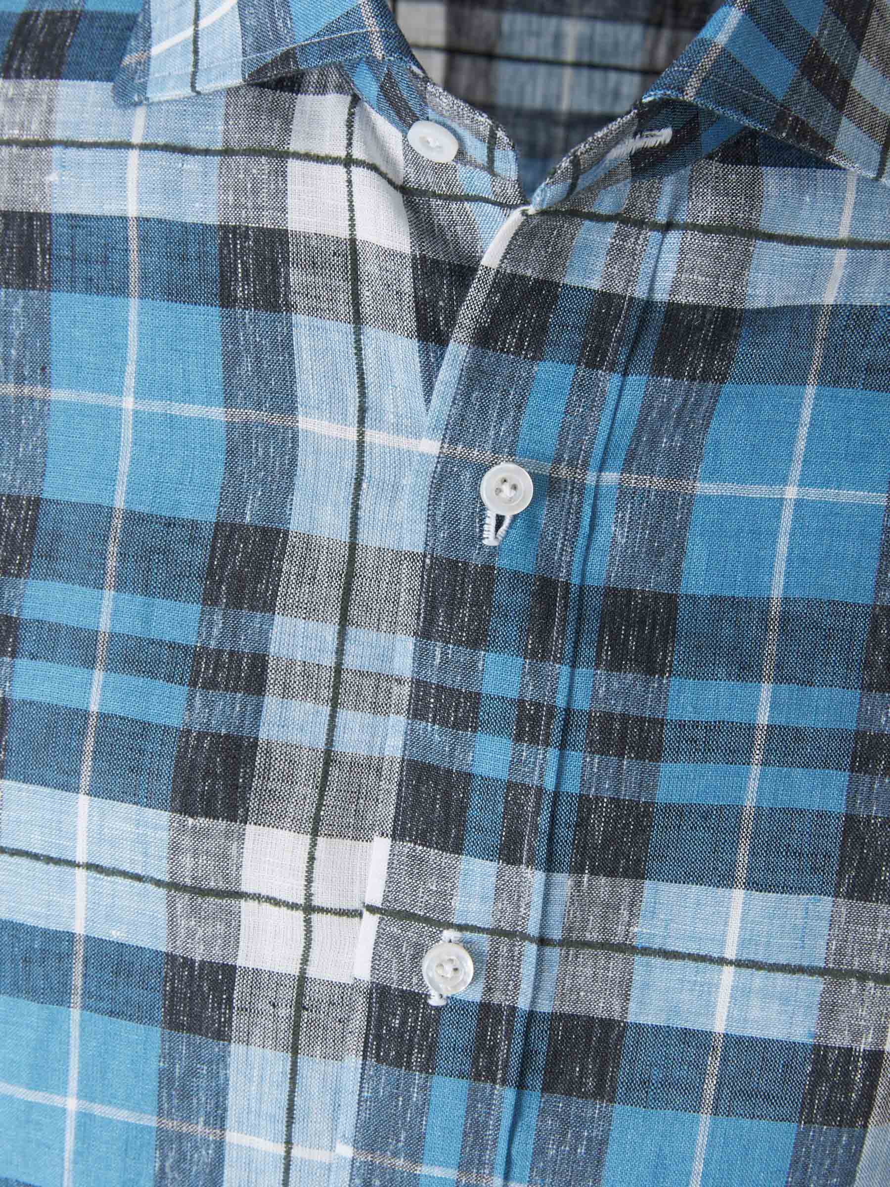 Isaia Camisa Cuadros Lino color Azul Cielo sku 531-005505 01 - Foto 2