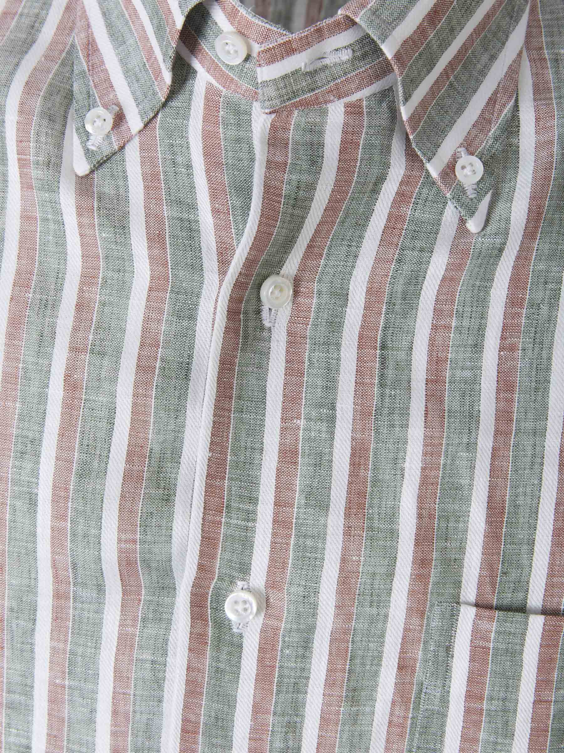 Isaia Camisa Lino Rayas color Verde Militar sku 531-005506 01 - Foto 3