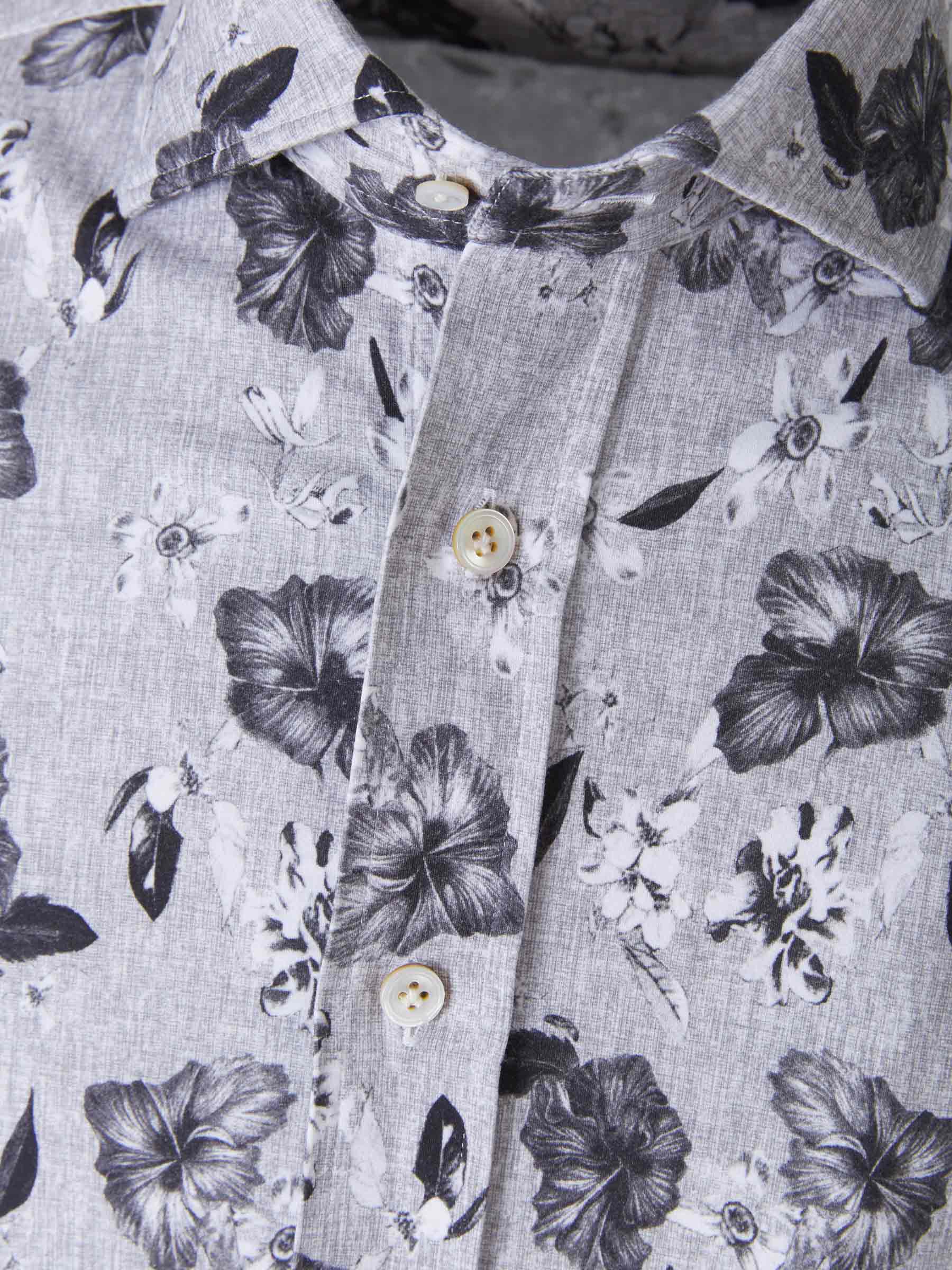 Santa Eulalia Camisa Motivo Floral color Gris Claro sku 531-005604 01 - Foto 4