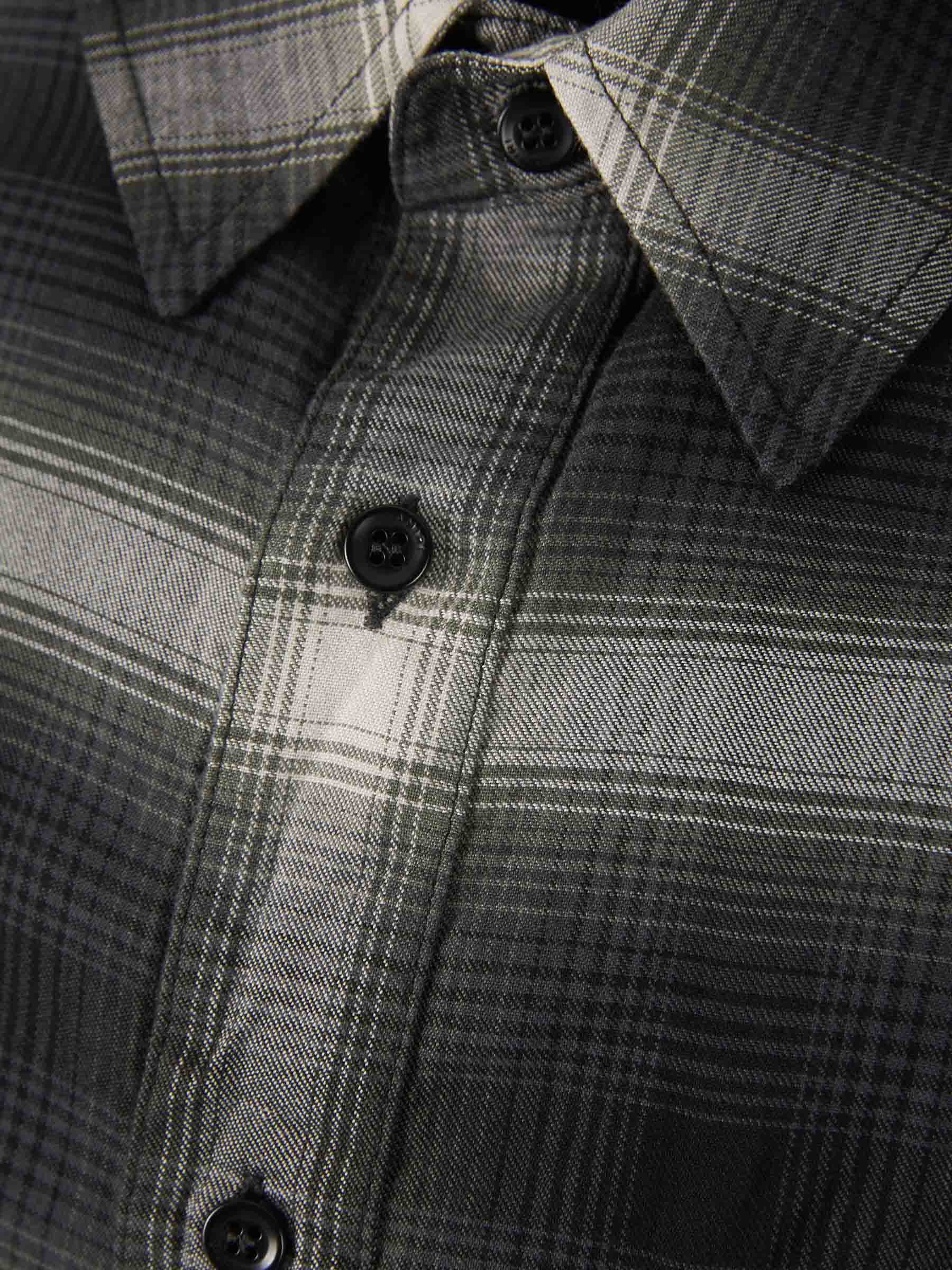 Amiri Camisa Bleach Bandana color Negro sku 531-005651 02 - Foto 9