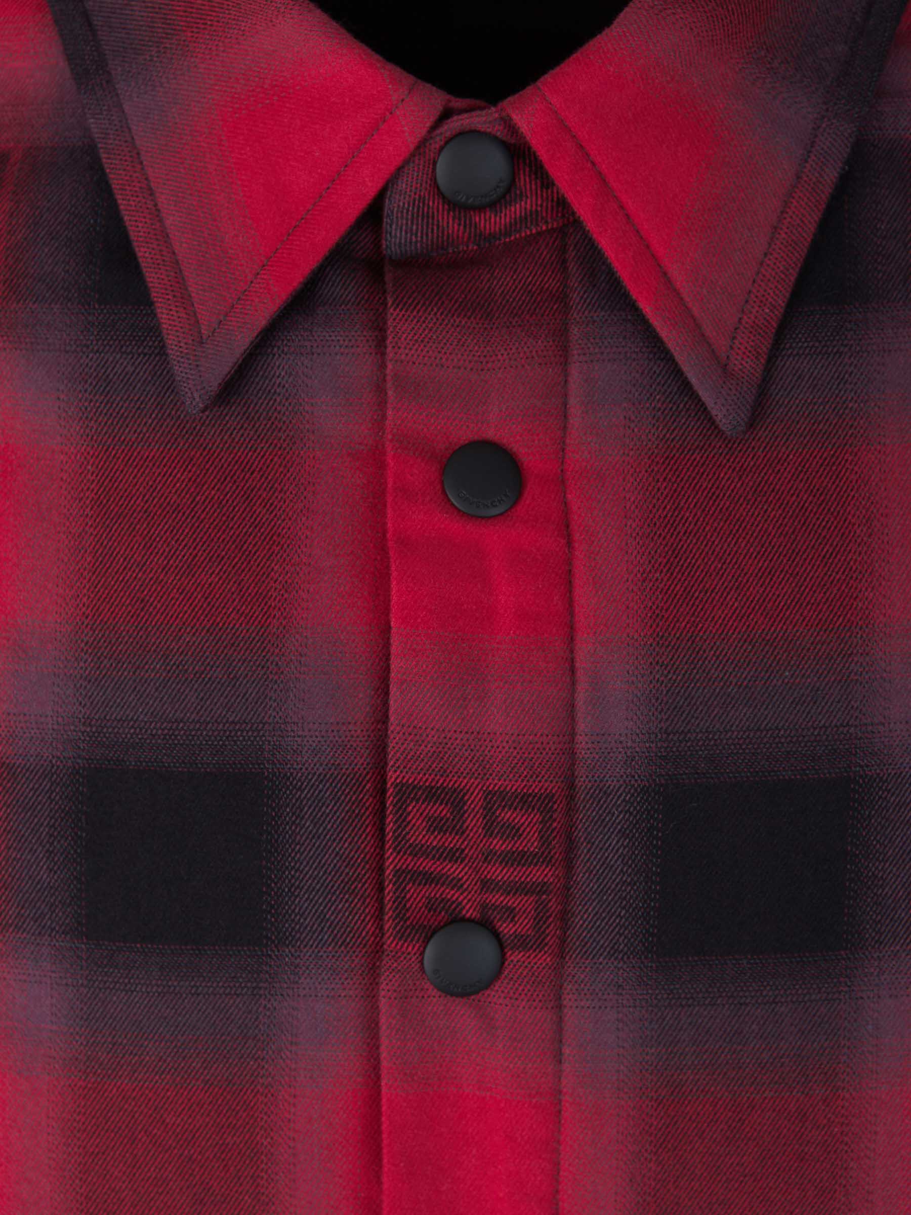 Givenchy Camisa Franela Cuadros color Rojo sku 531-005658 01 - Foto 3
