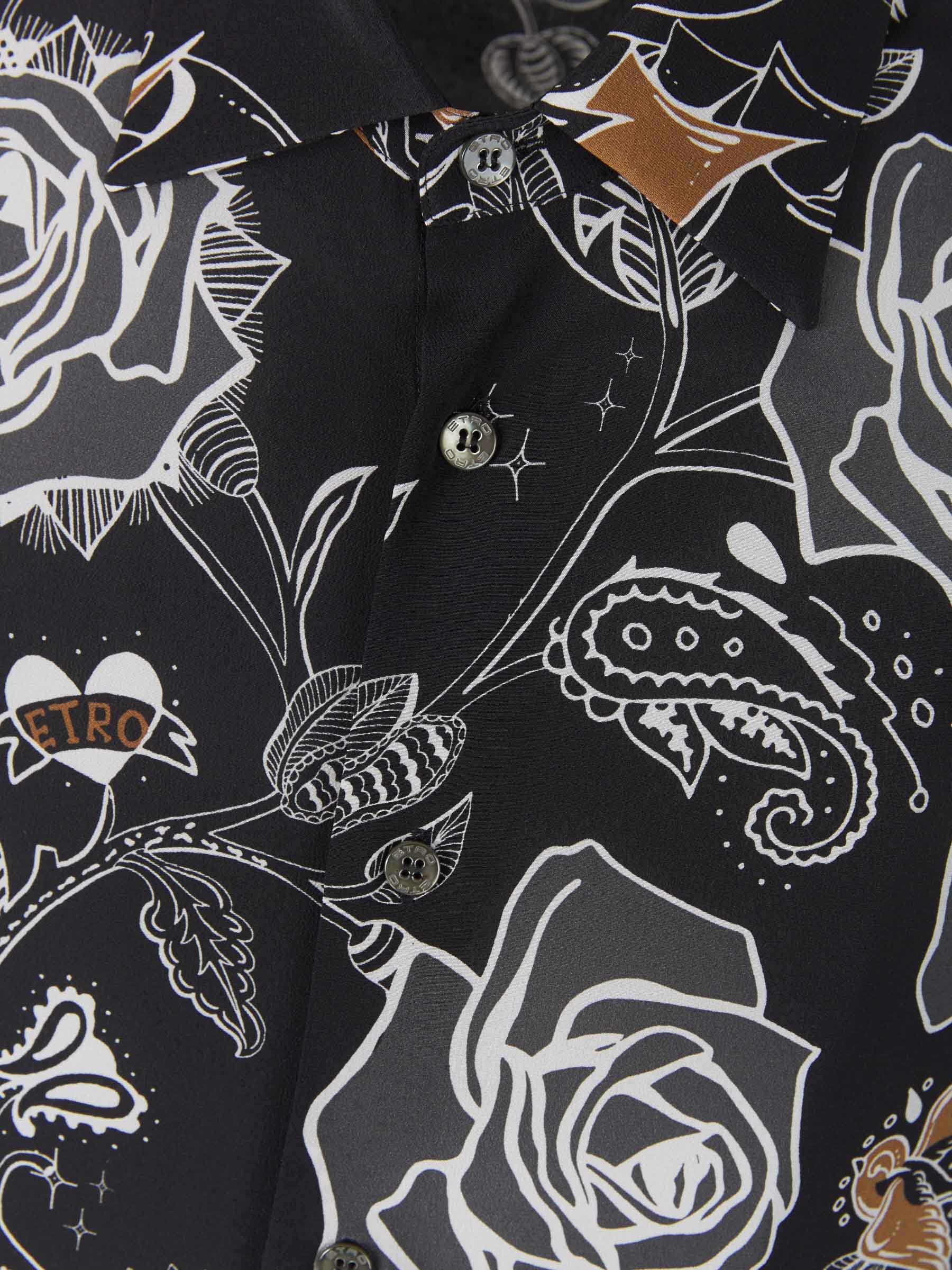 Etro Camisa Motivo Tattoo Seda color Negro sku 531-005702 01 - Foto 3