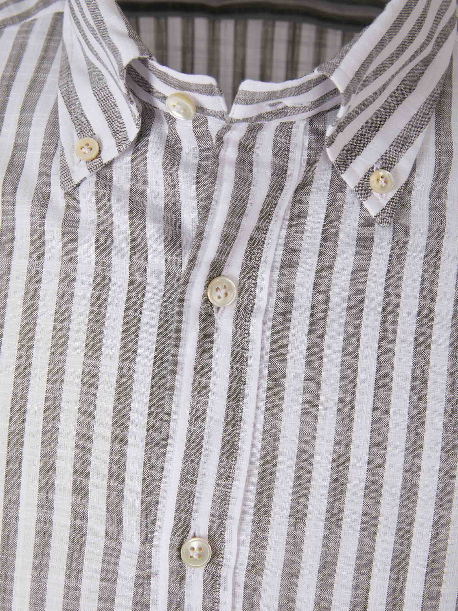 Borrelli Camisa Motivo Rayas color Marrón sku 531-005845 01 - Foto 3