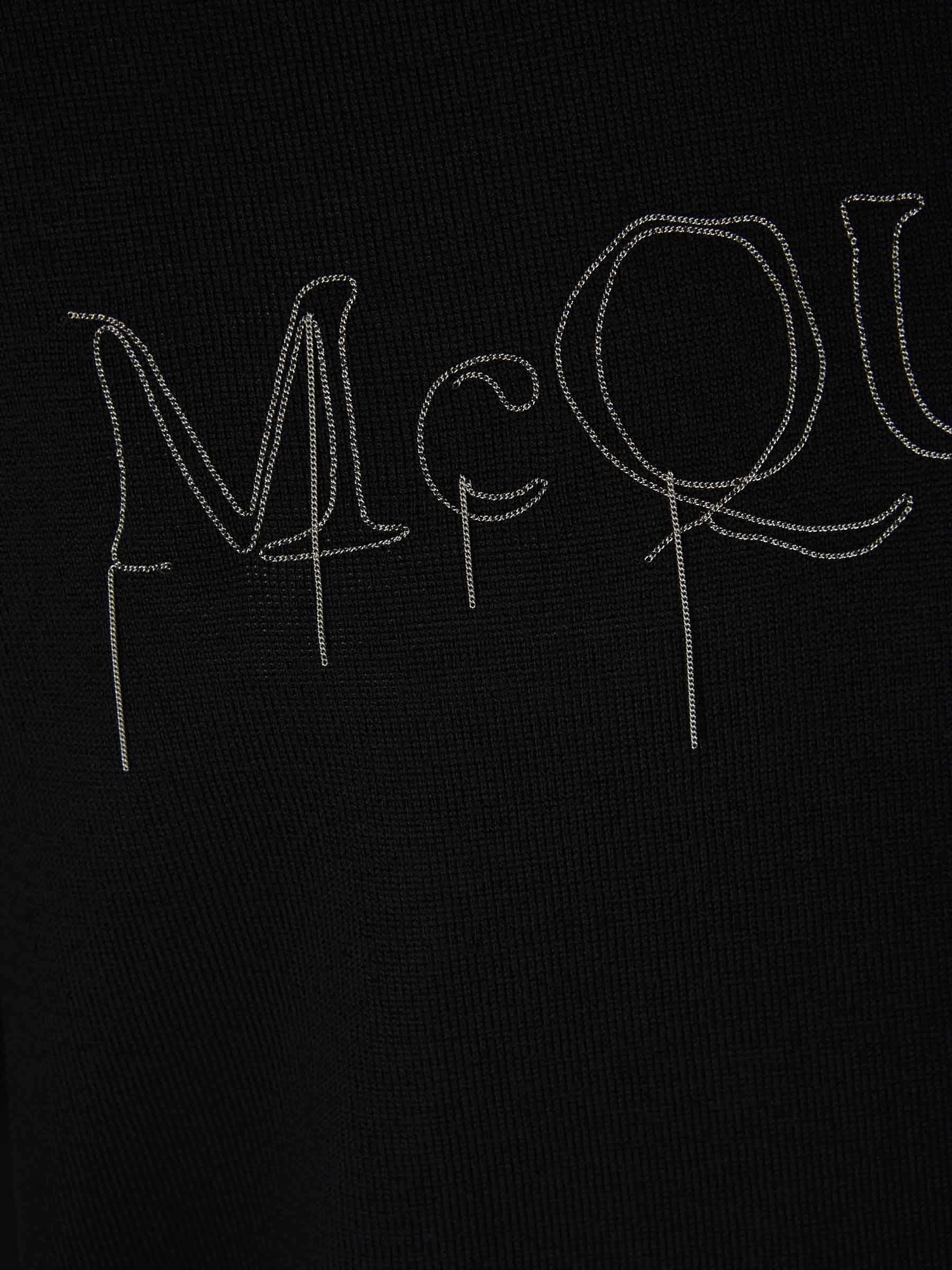 Outlet online Alexander McQueen Hombre Jersey Logo Metálico color Negro sku 542-002247 01 - Foto 4