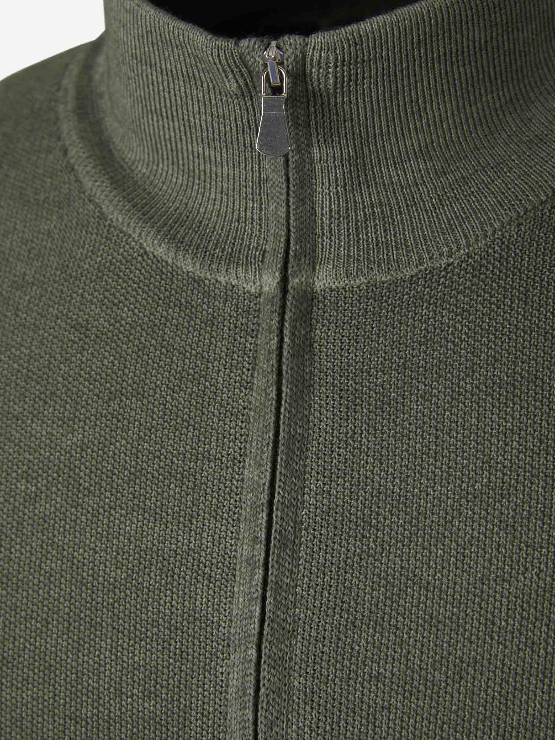 Santa Eulalia Cárdigan Punto Lana color Verde Militar sku 543-000886 04 - Foto 3