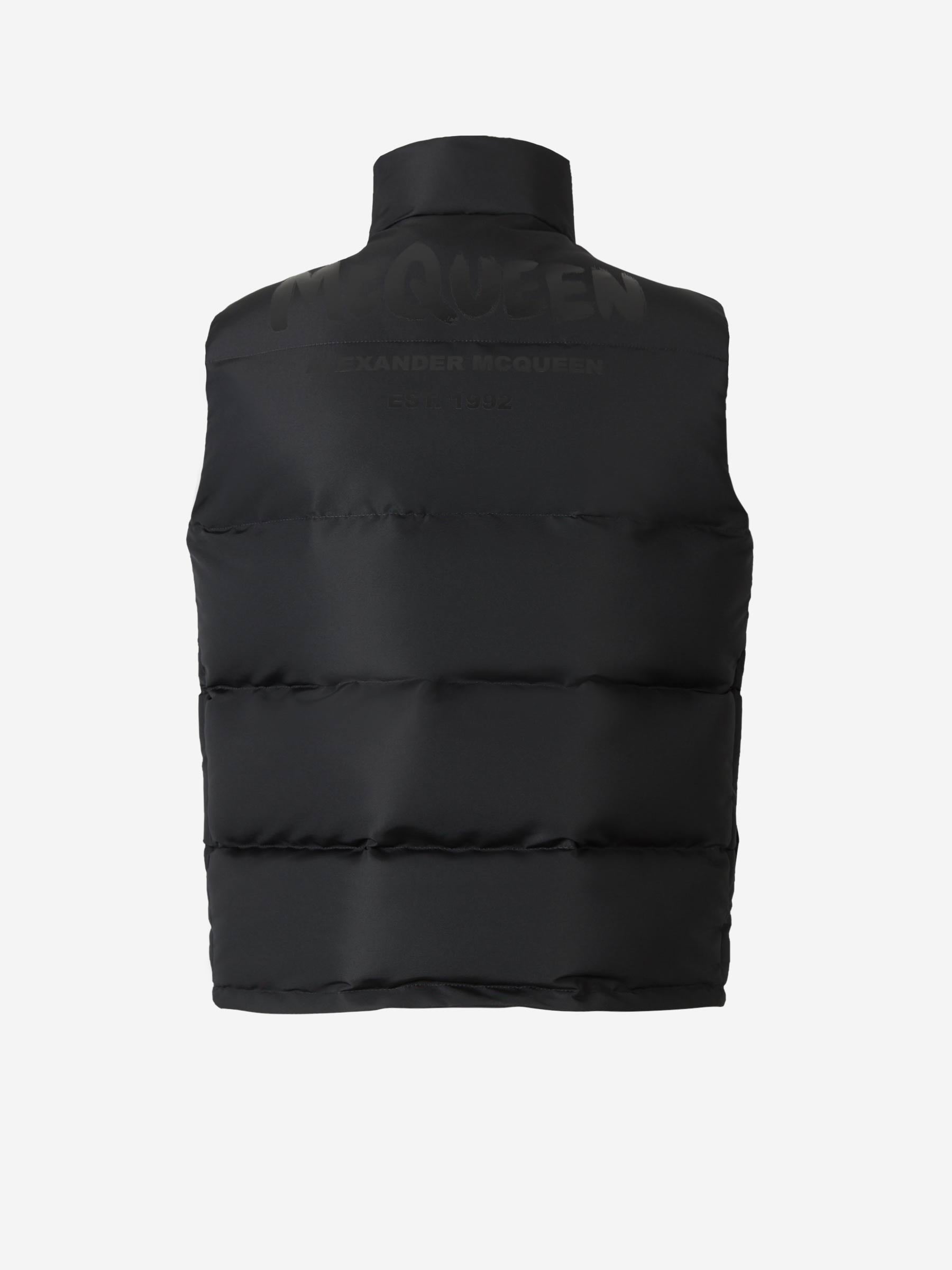 Alexander McQueen Chaleco Acolchado color Negro sku 544-000396 01 - Foto 2