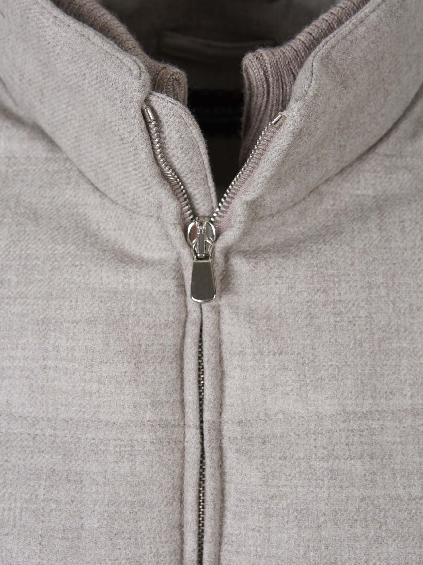 Santa Eulalia Chaleco Acolchado Lana color Gris Claro sku 544-000458 01 - Foto 3