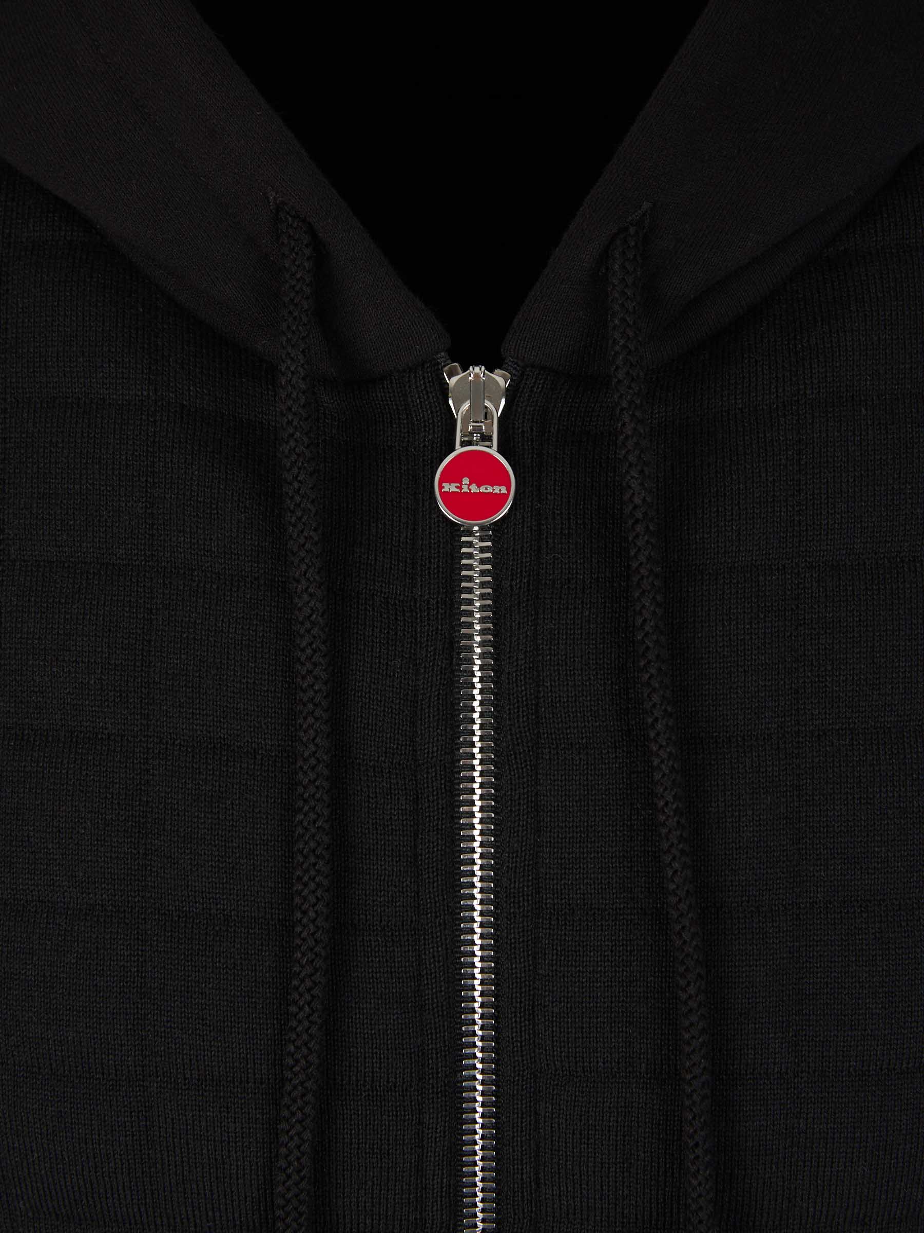 Kiton Chándal Franjas Logo color Negro sku 545-001498 01 - Foto 3