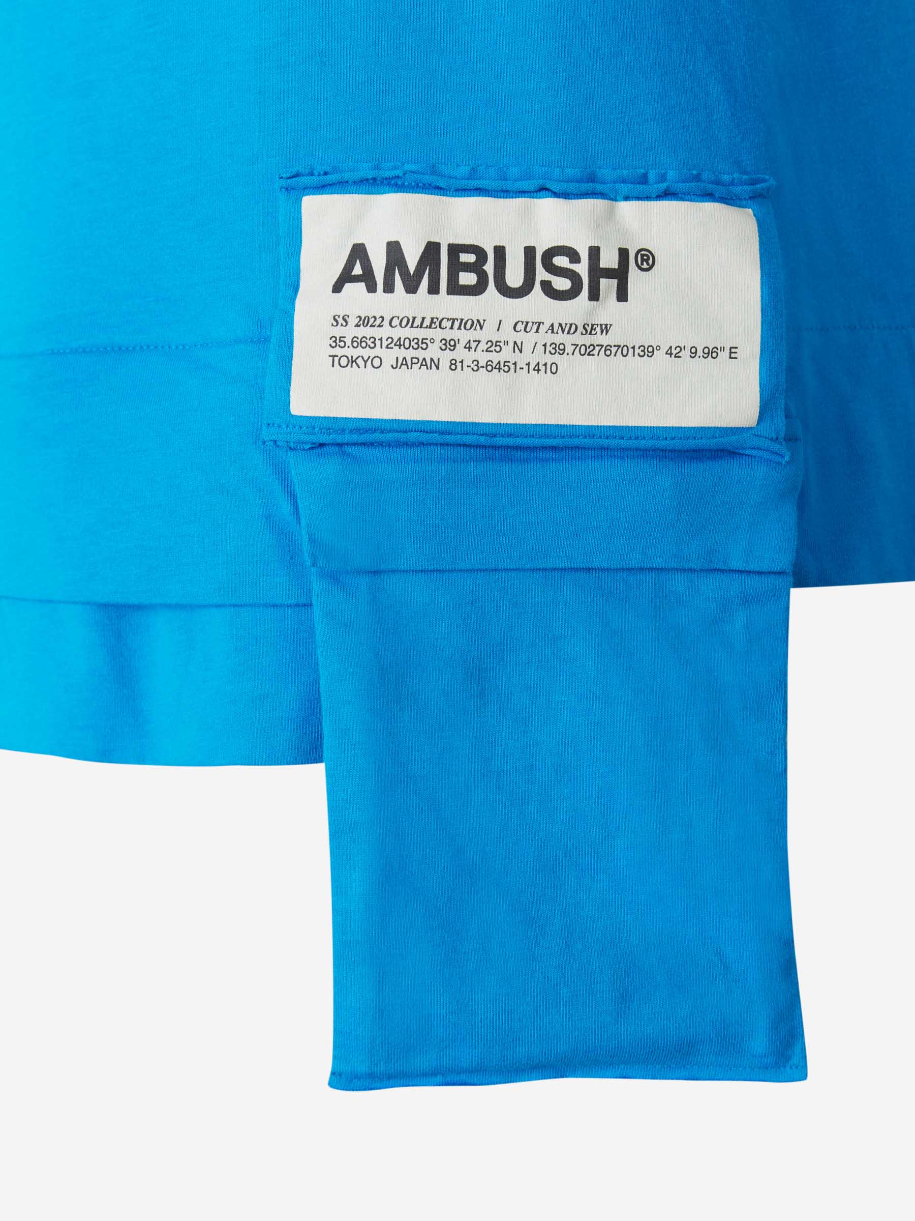 Ambush Camiseta Bajo Asimétrico color Azul Cielo sku 553-002562 02 - Foto 4