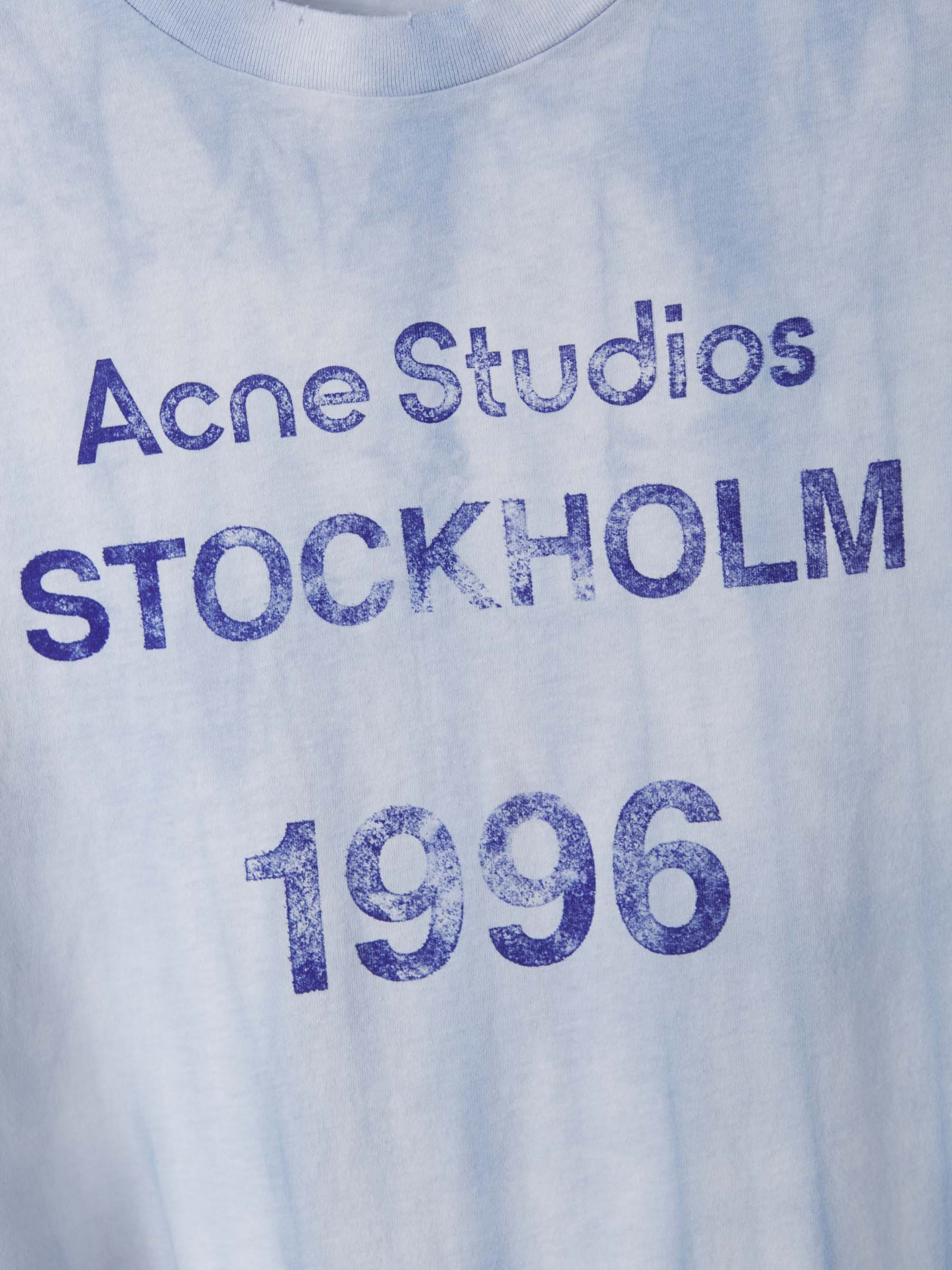 Acne Studios Camiseta Logo Stockolm color Azul Cielo sku 553-002793 00 - Foto 4