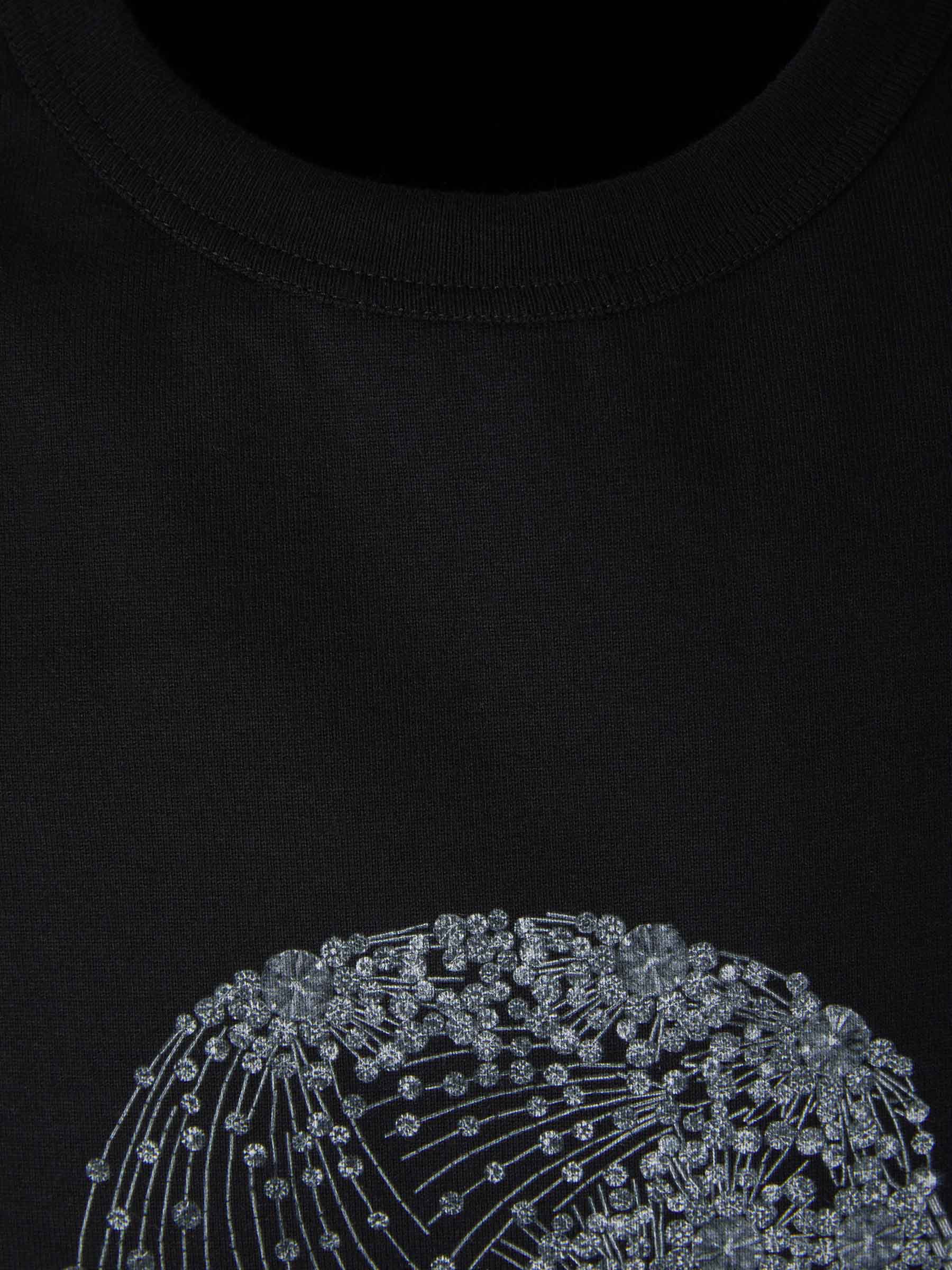Alexander McQueen Camiseta Calavera Estampada color Negro sku 553-003180 01 - Foto 3