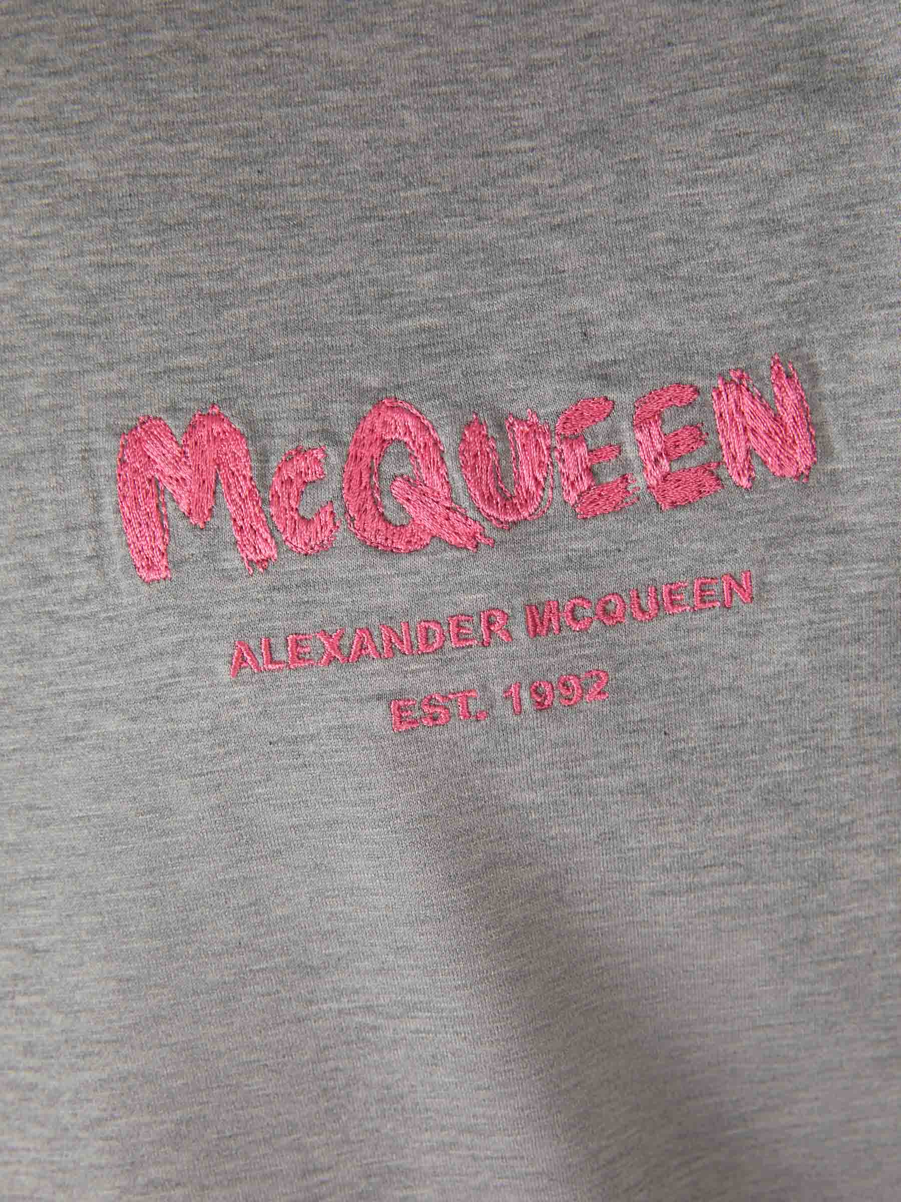 Alexander McQueen Camiseta Logo Bordado color Rosa sku 553-003190 02 - Foto 4