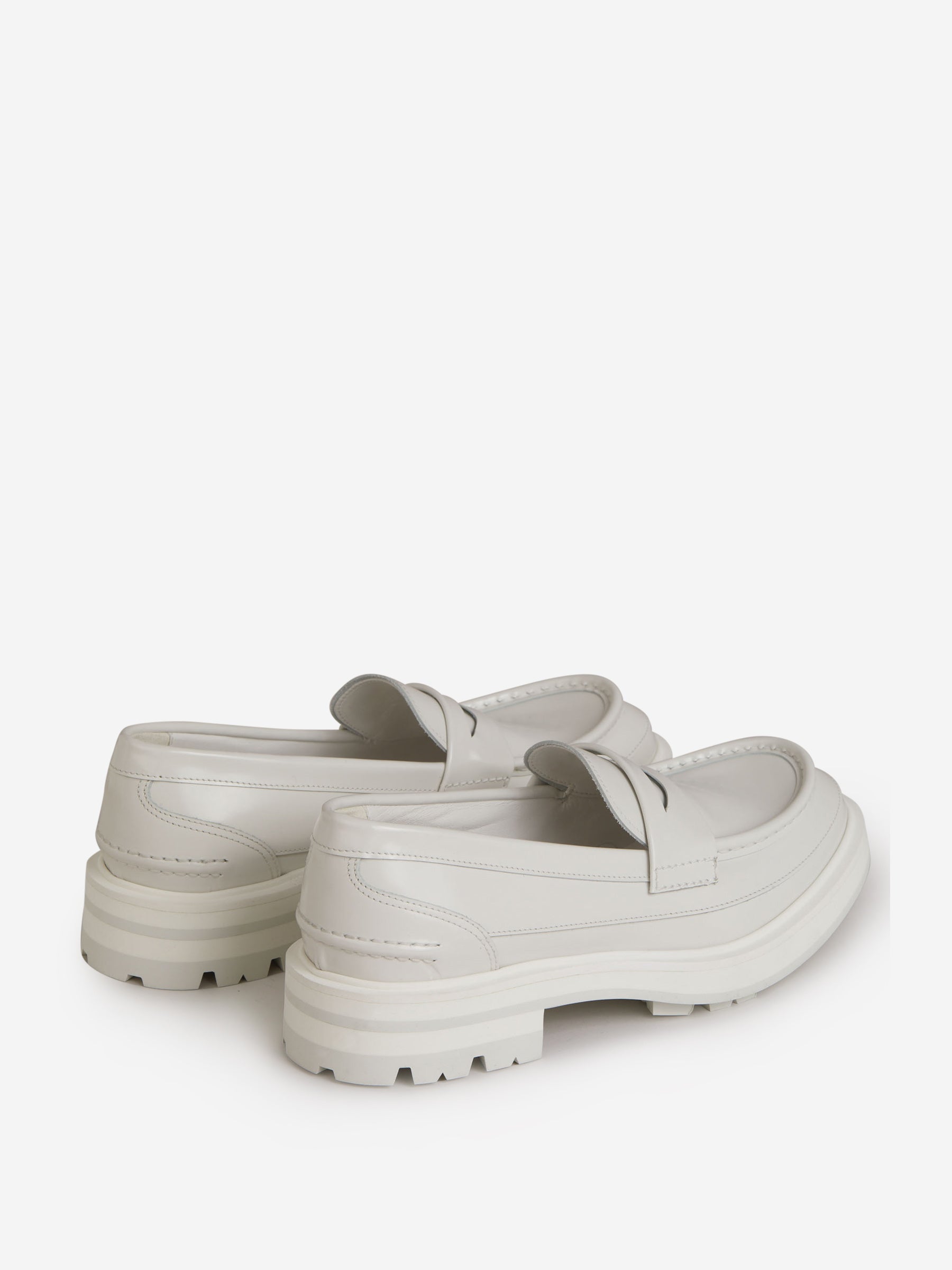Alexander McQueen Mocasines Penny color Blanco sku 611-004077 01 - Foto 3